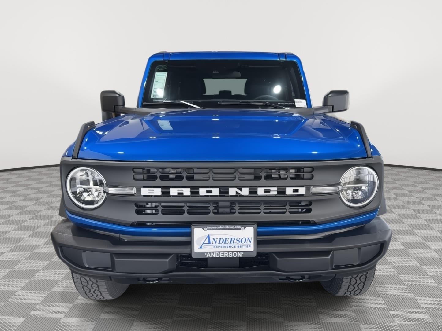 Vehicle photo 4