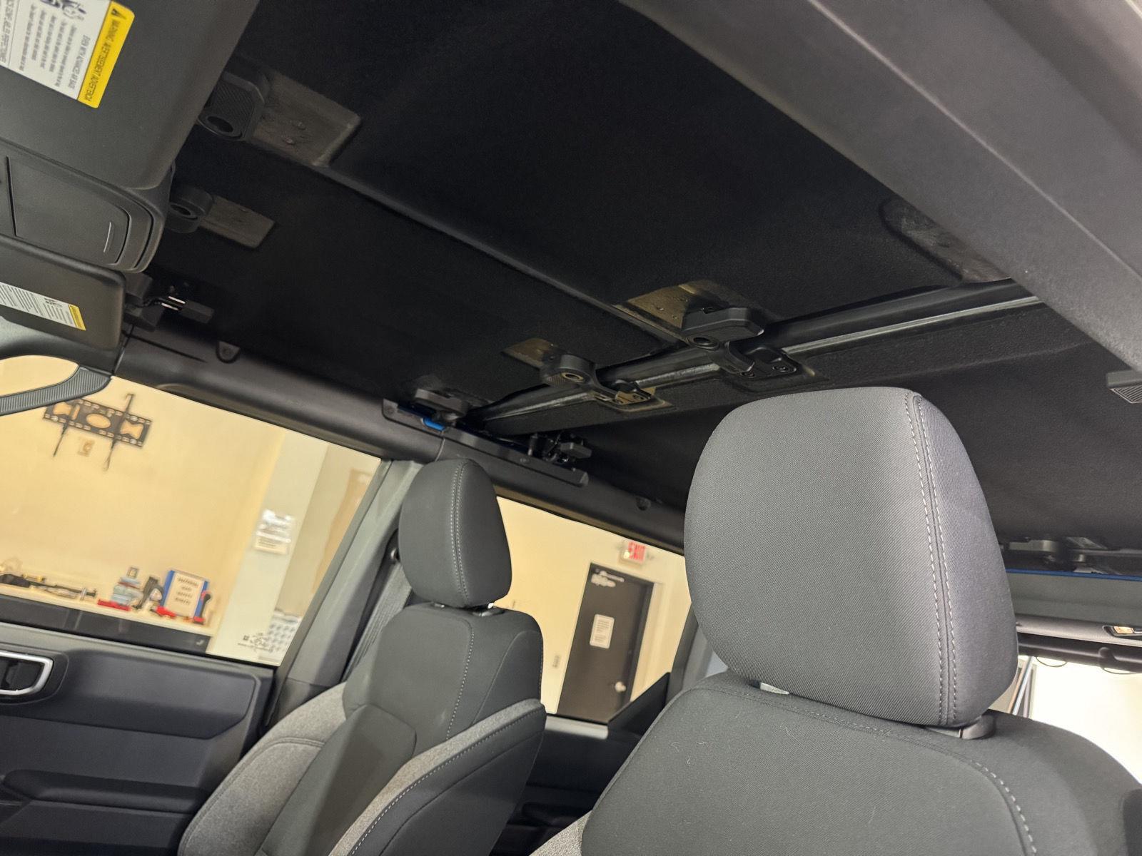 Vehicle photo 31
