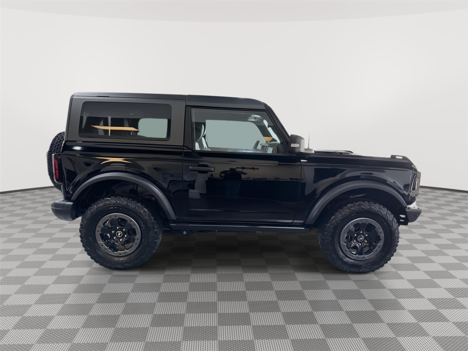Vehicle photo 7
