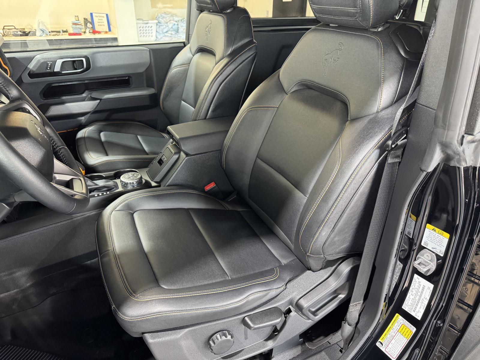 Vehicle photo 21