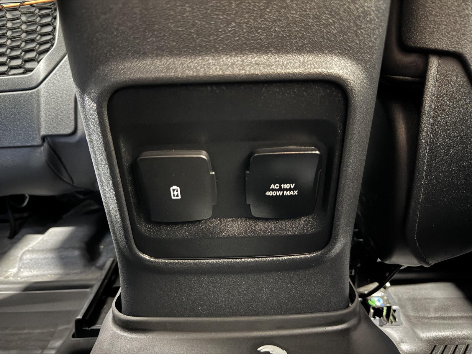 Vehicle photo 39