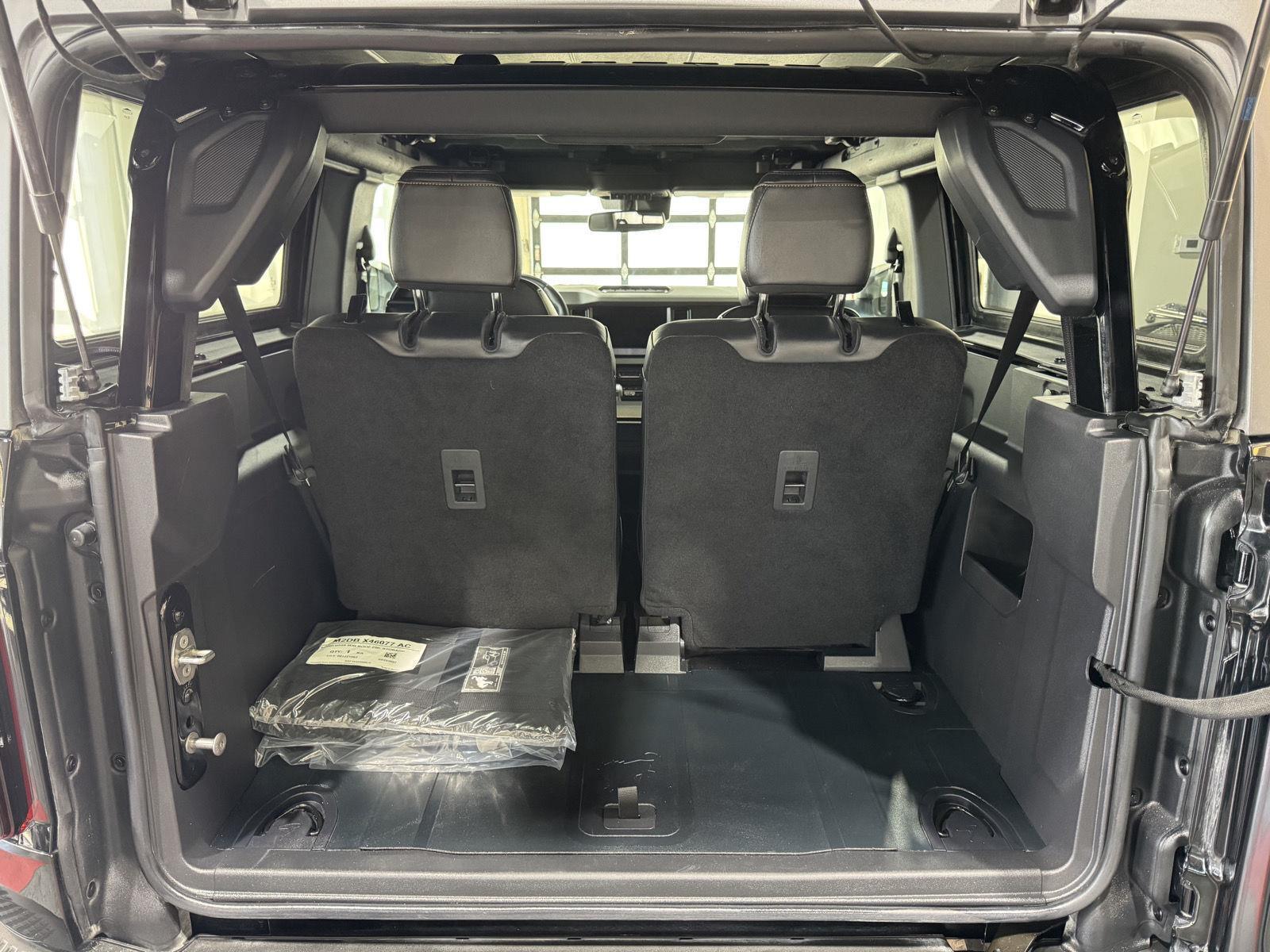 Vehicle photo 44