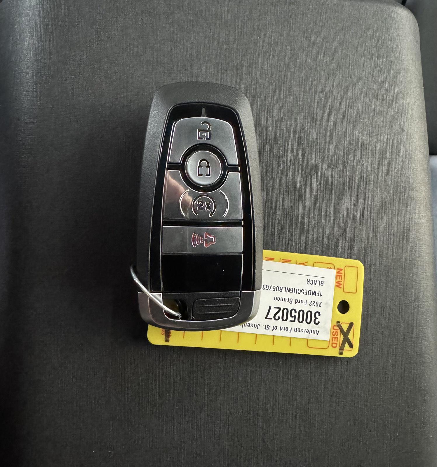 Vehicle photo 45