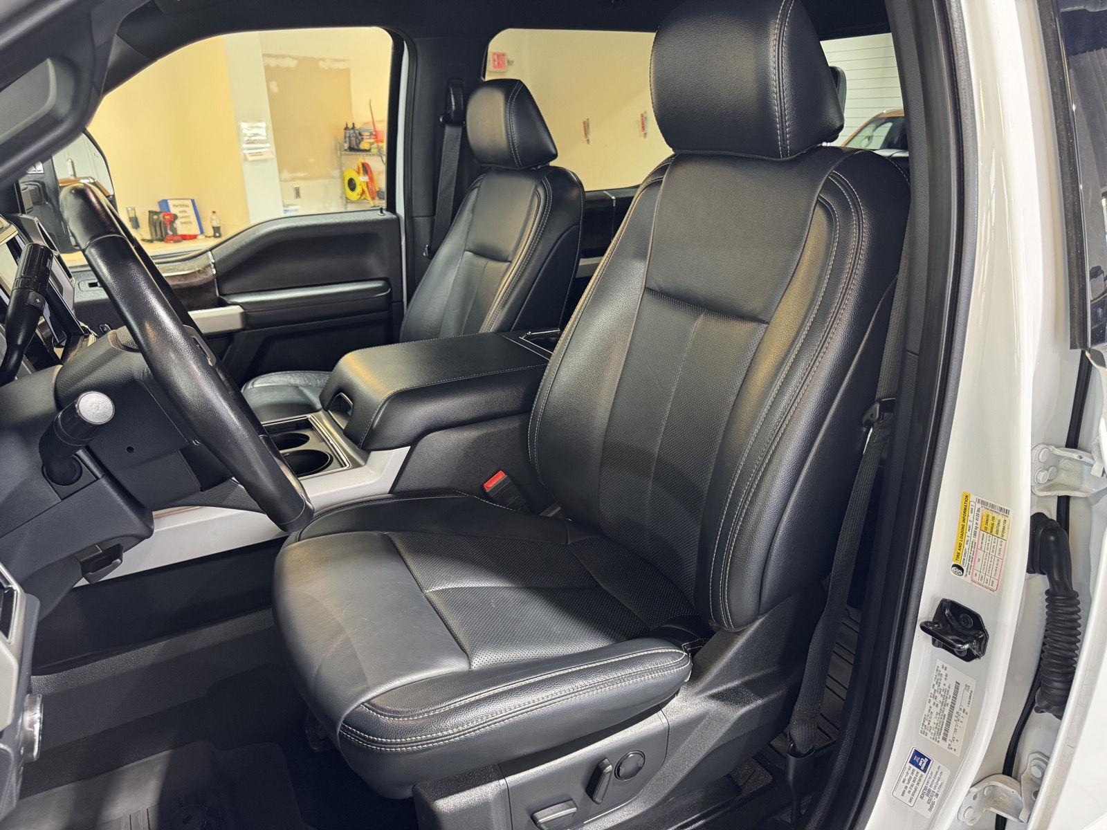 Vehicle photo 21