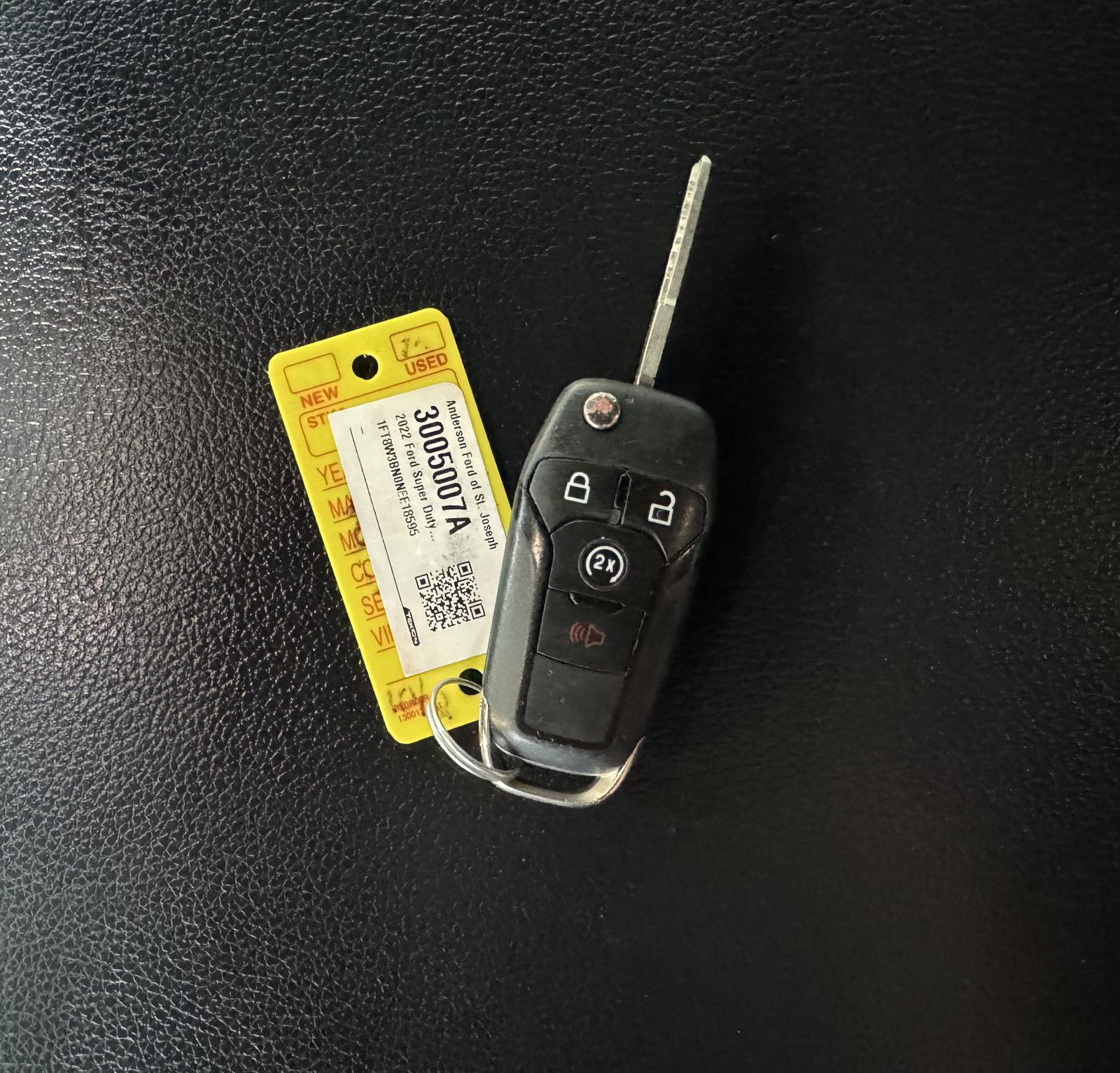 Vehicle photo 45