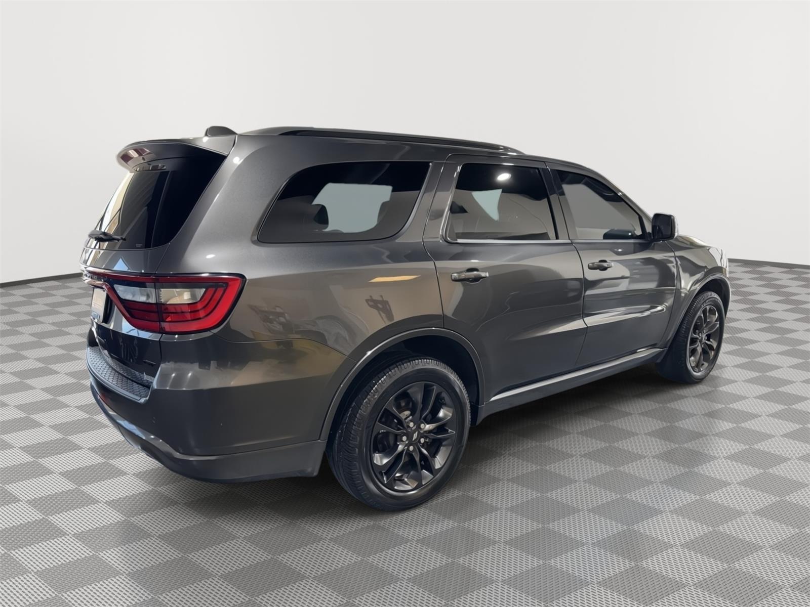 Vehicle photo 8