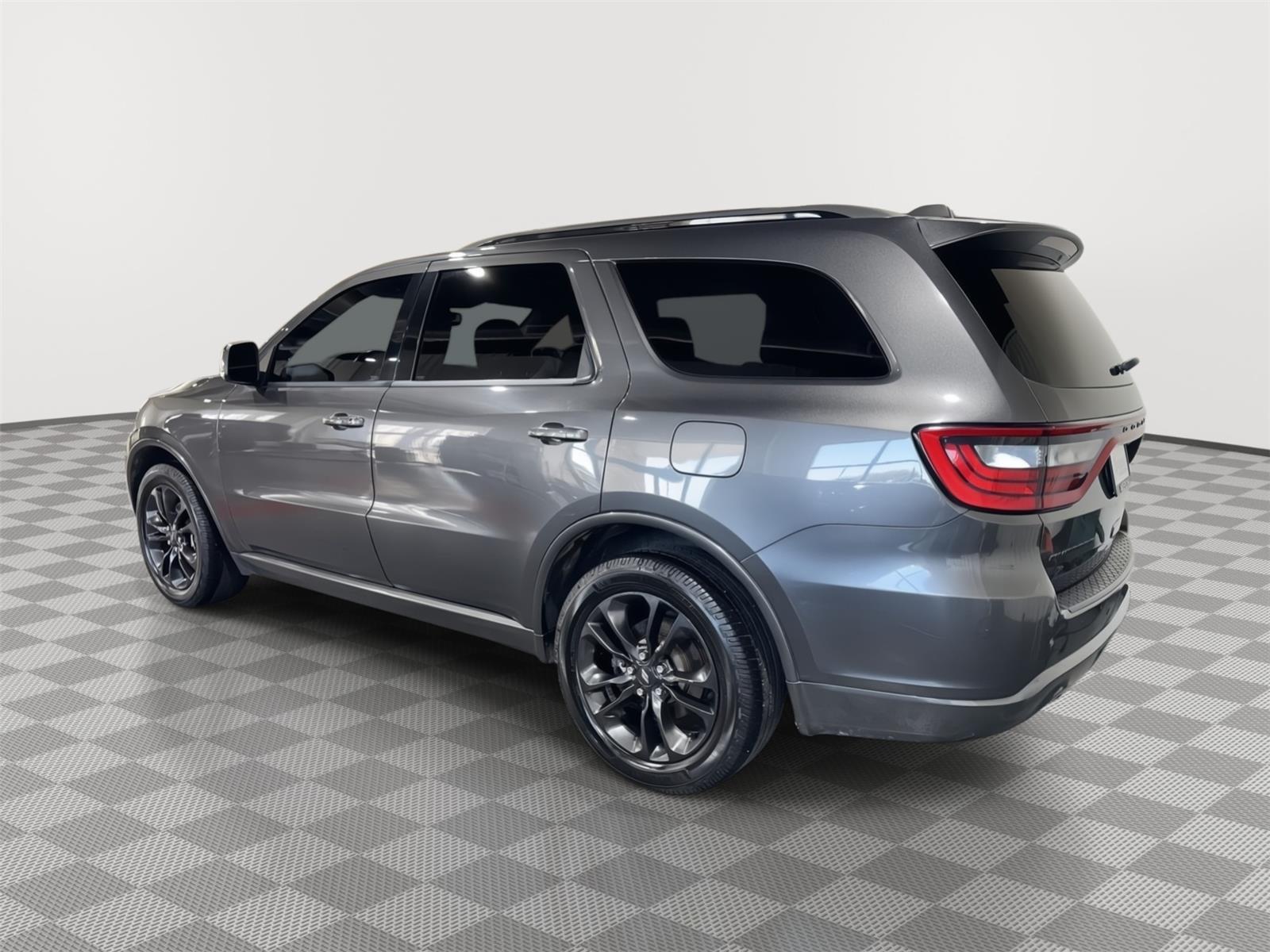 Vehicle photo 10