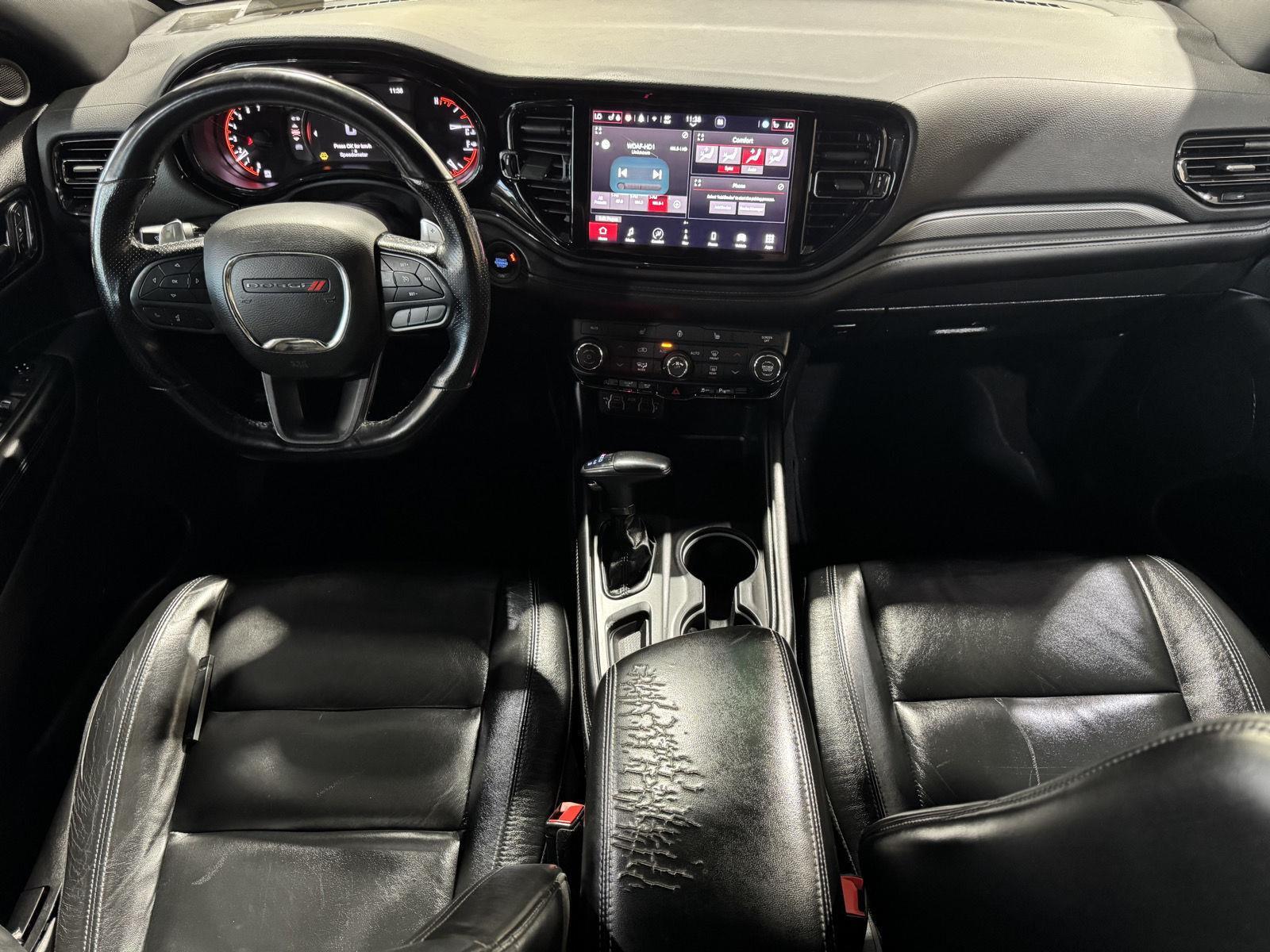 Vehicle photo 23