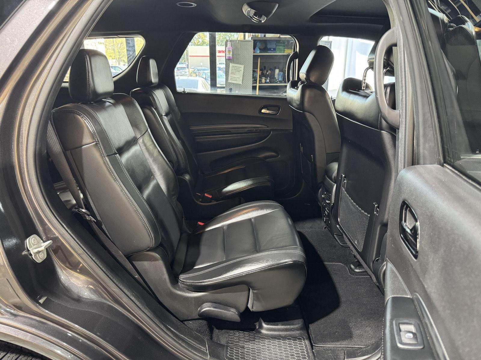 Vehicle photo 30