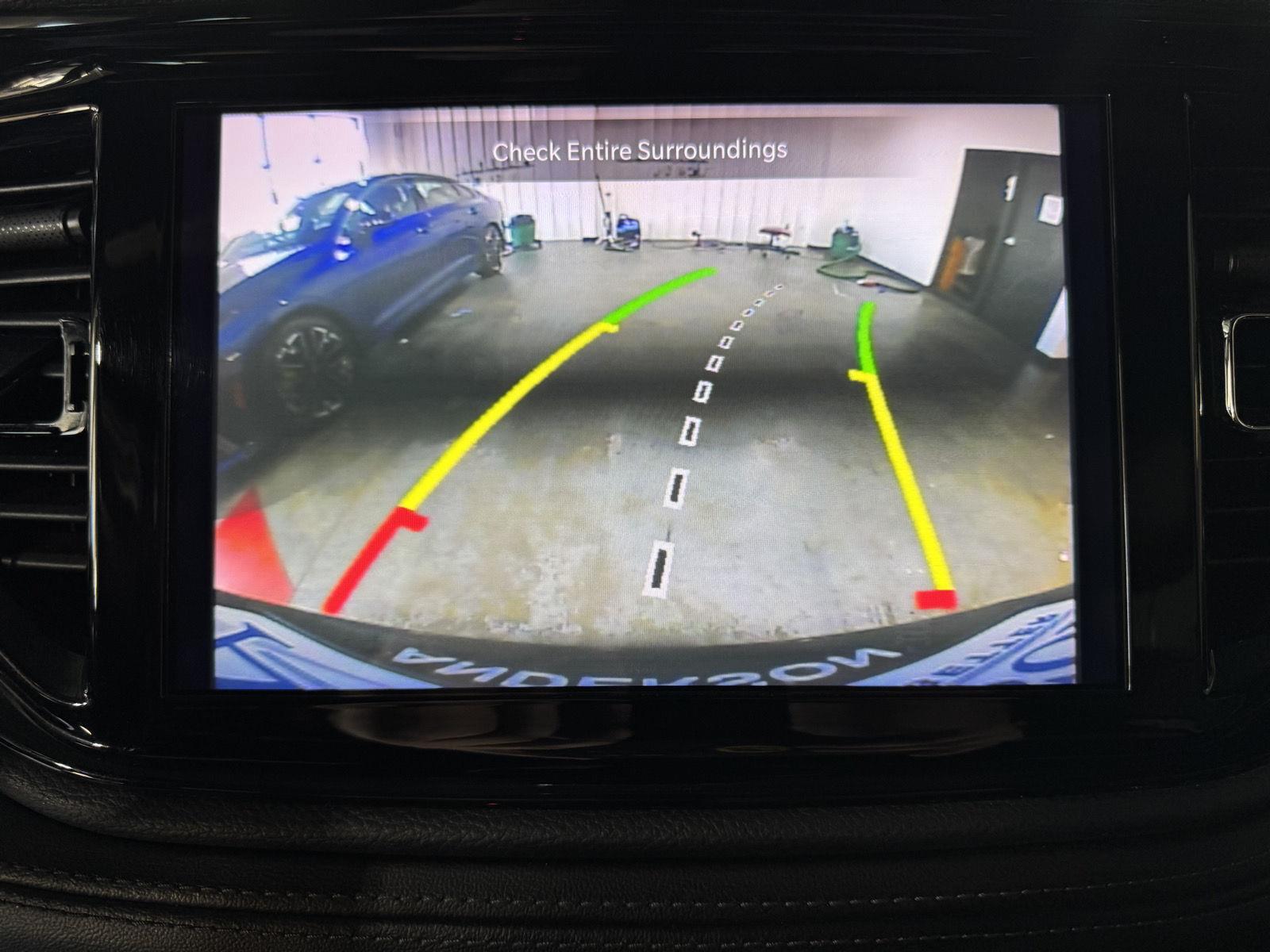 Vehicle photo 38