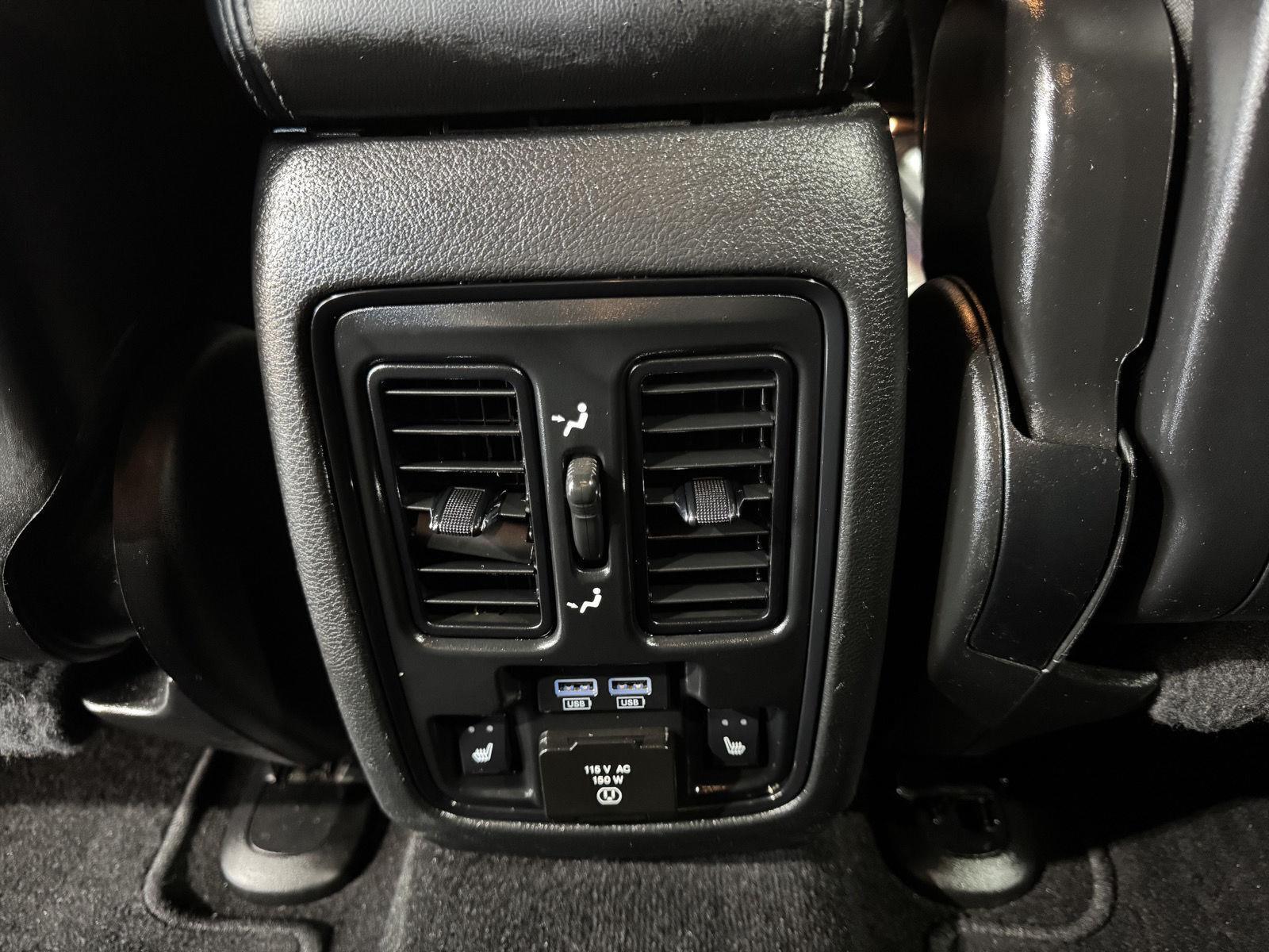 Vehicle photo 42