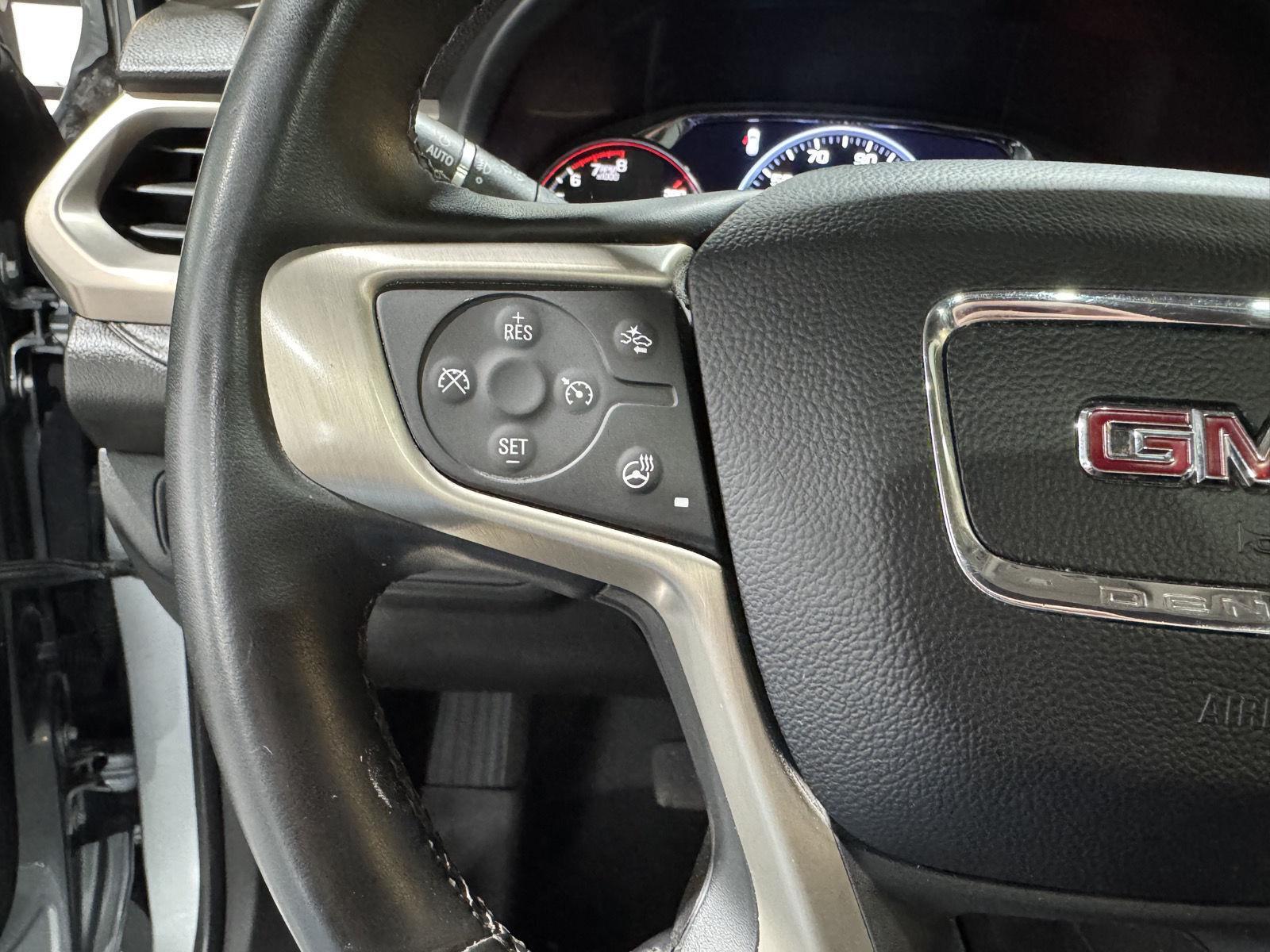 Vehicle photo 15