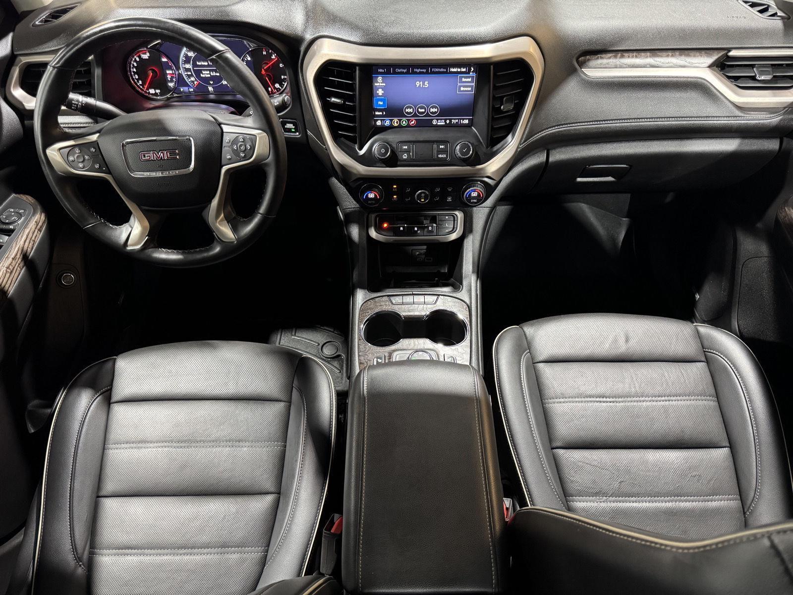 Vehicle photo 22