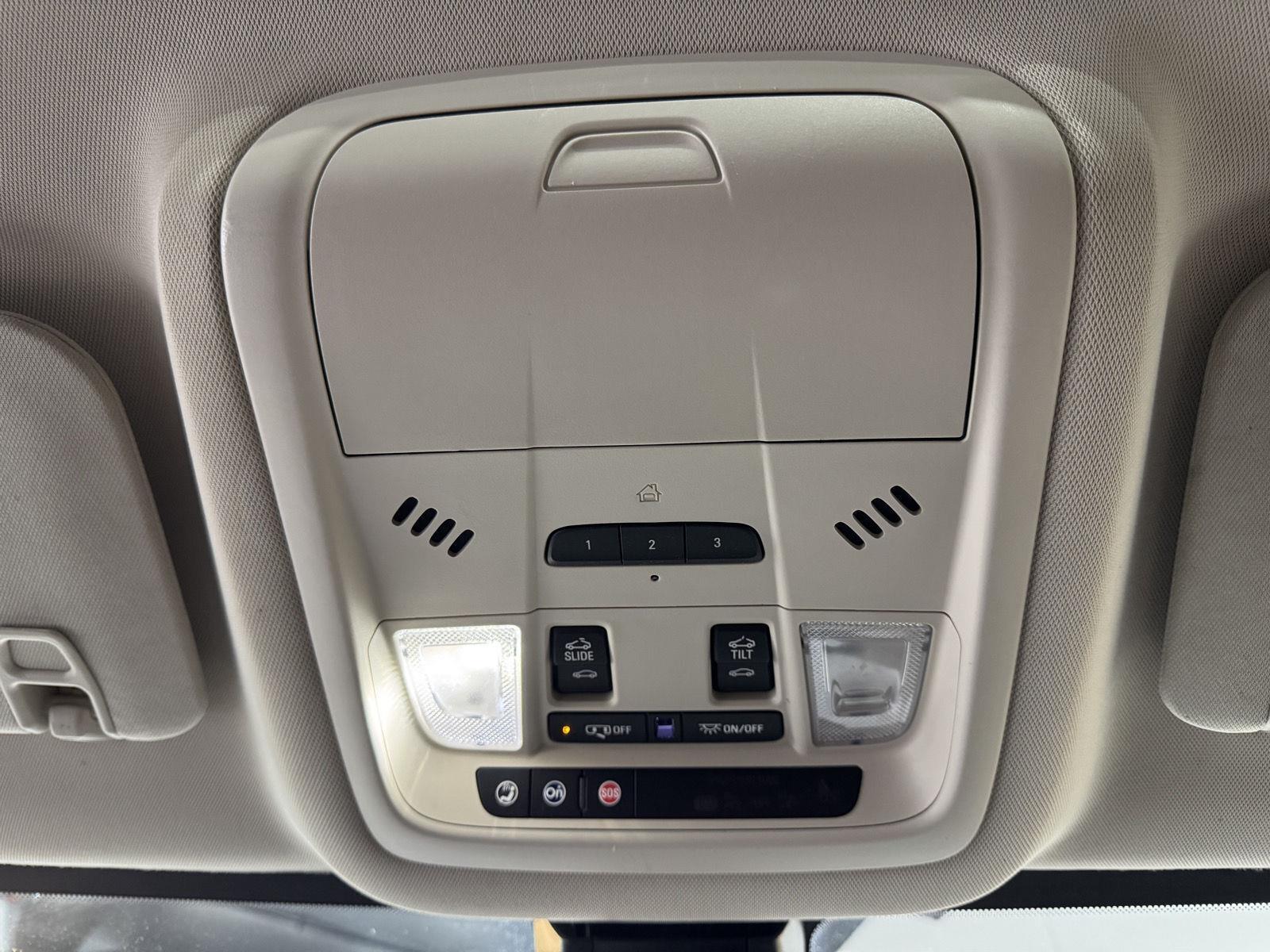 Vehicle photo 36