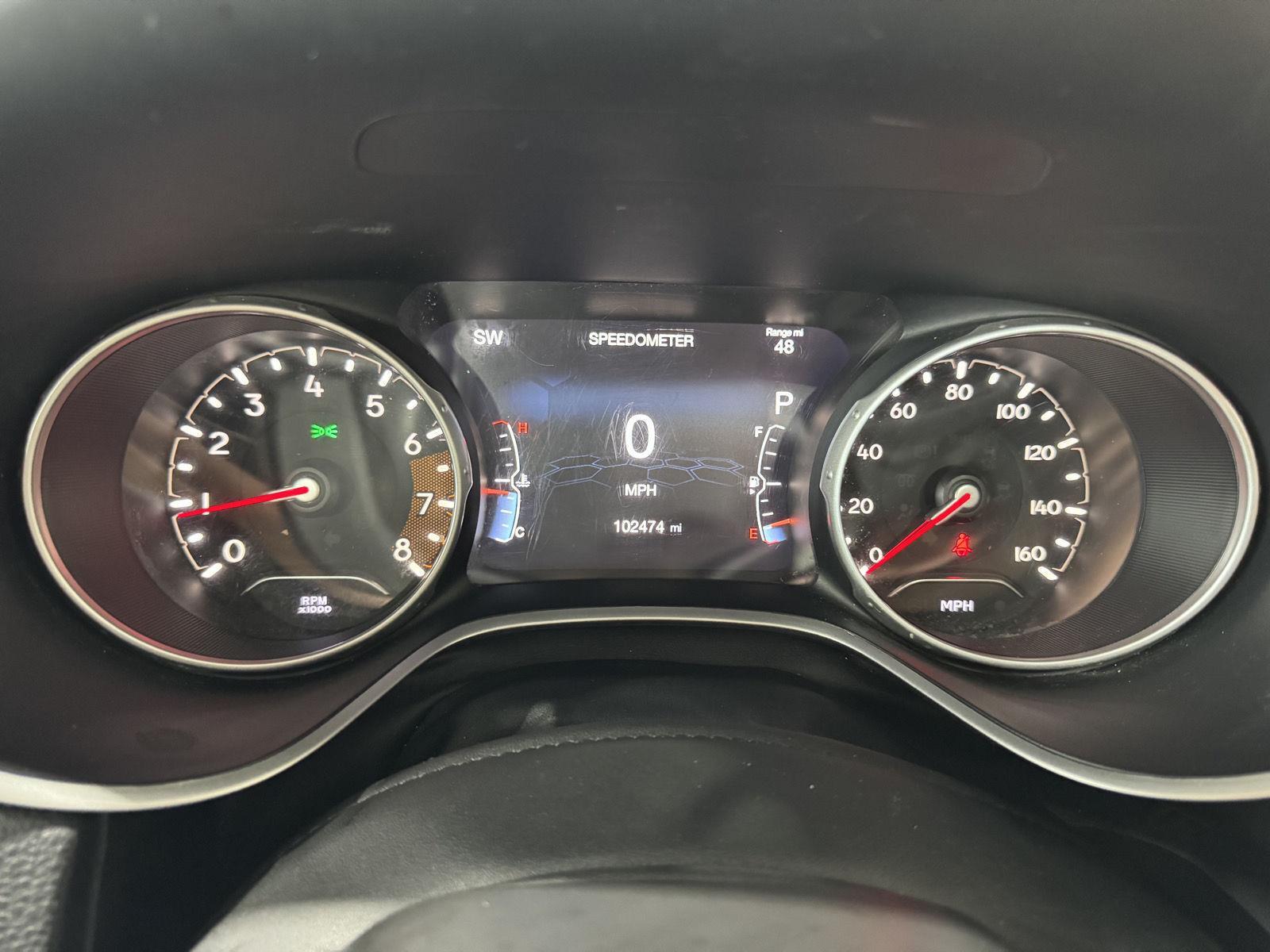 Vehicle photo 3