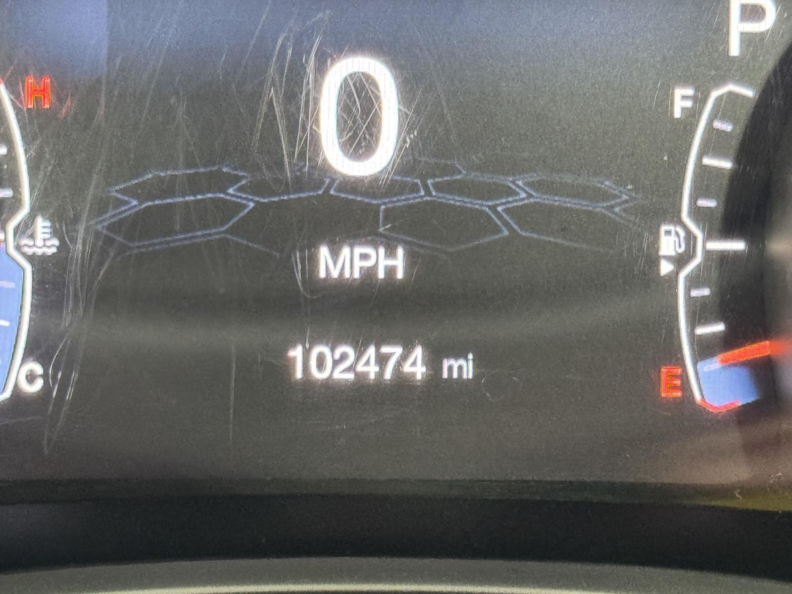 Vehicle photo 4