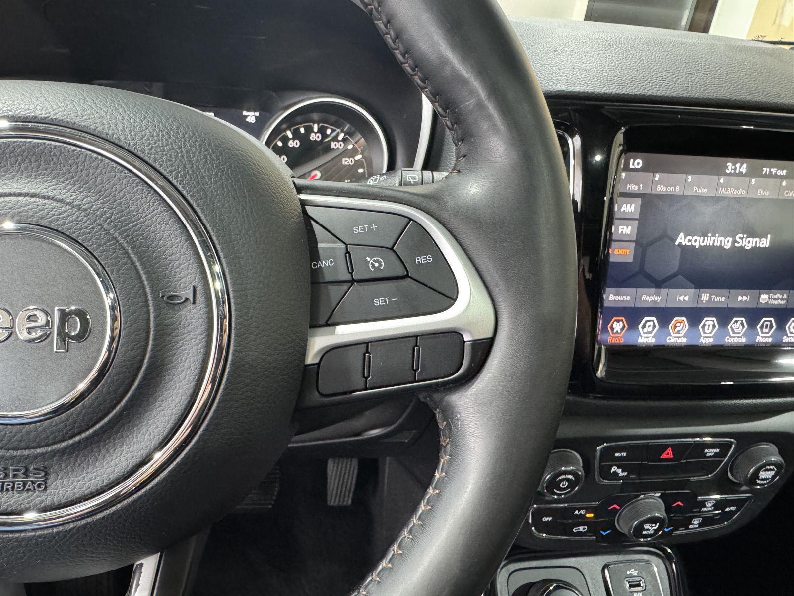 Vehicle photo 15