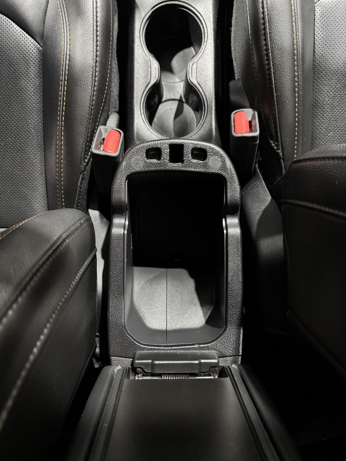 Vehicle photo 38