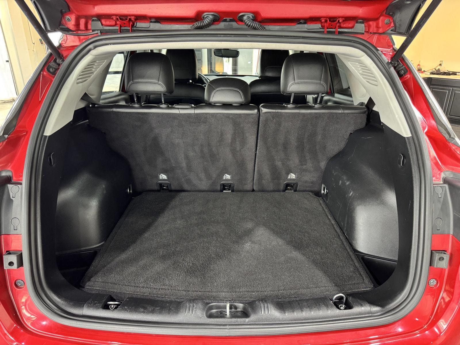 Vehicle photo 43