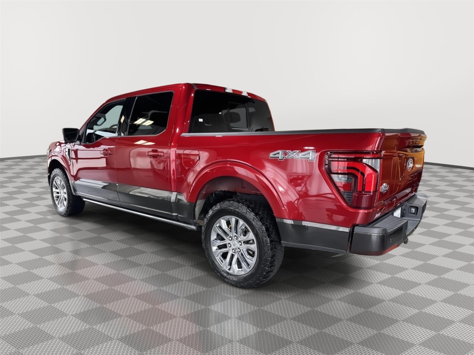 Vehicle photo 10