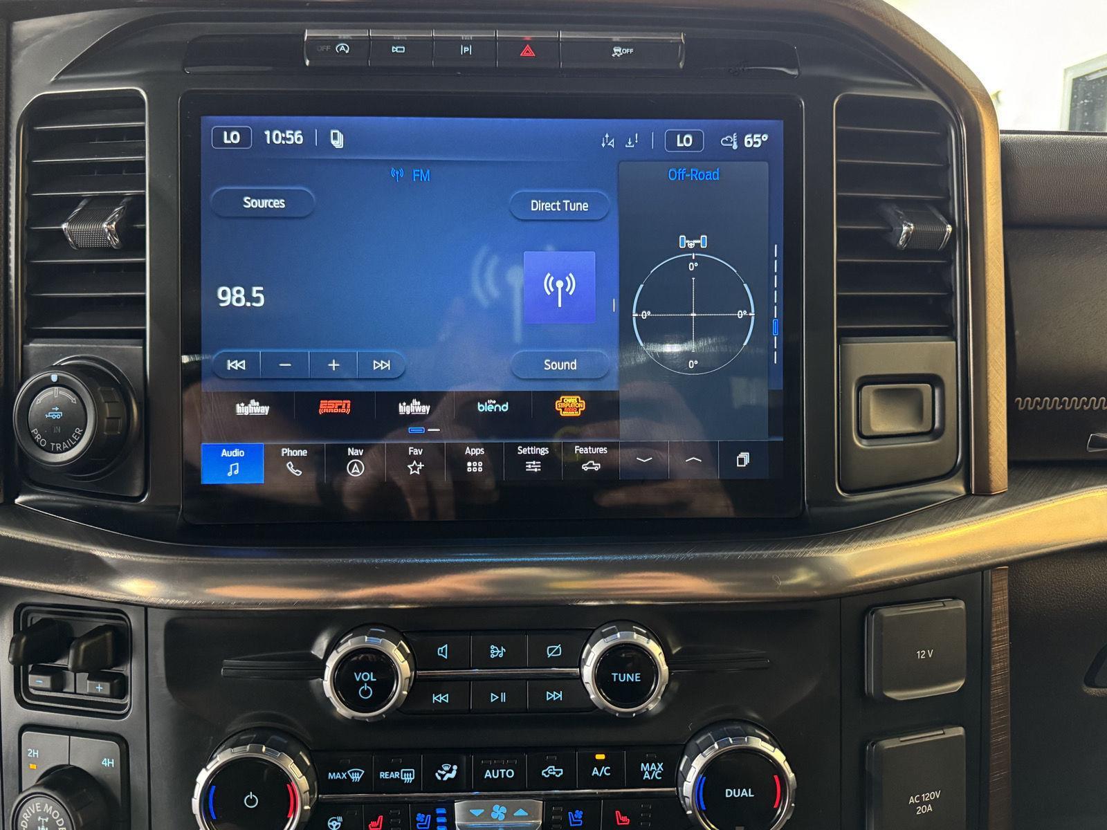 Vehicle photo 35