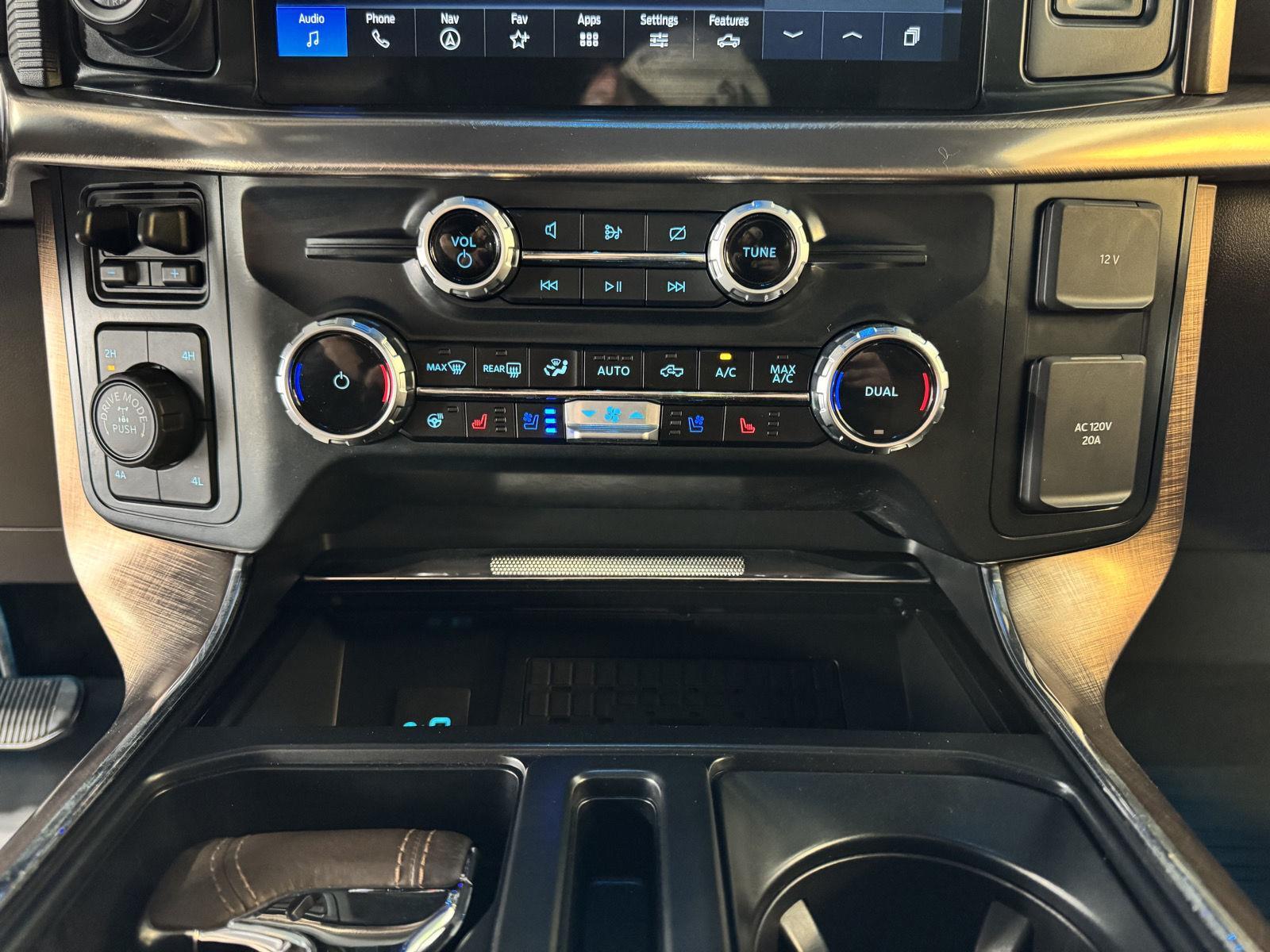 Vehicle photo 36
