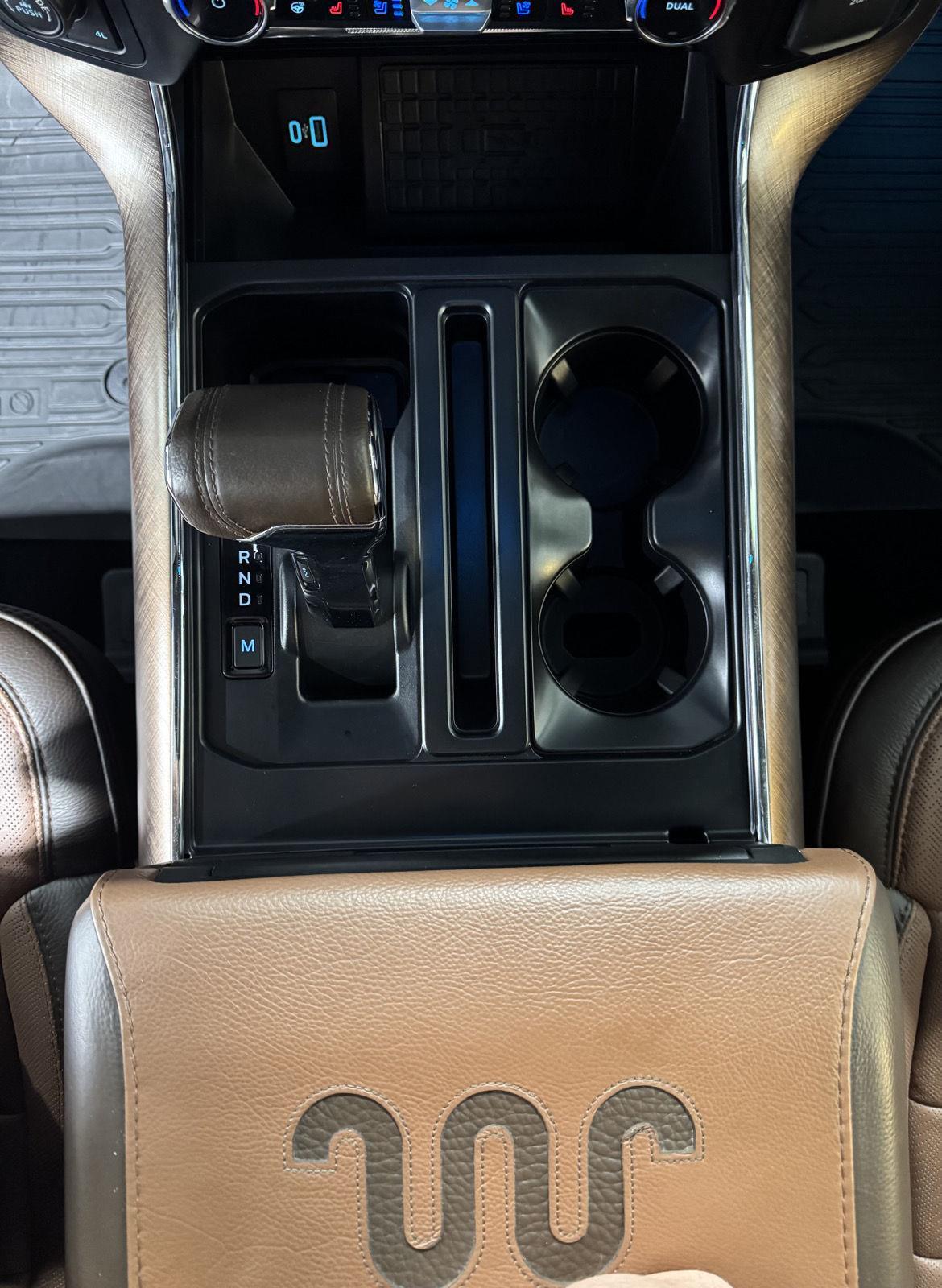 Vehicle photo 38