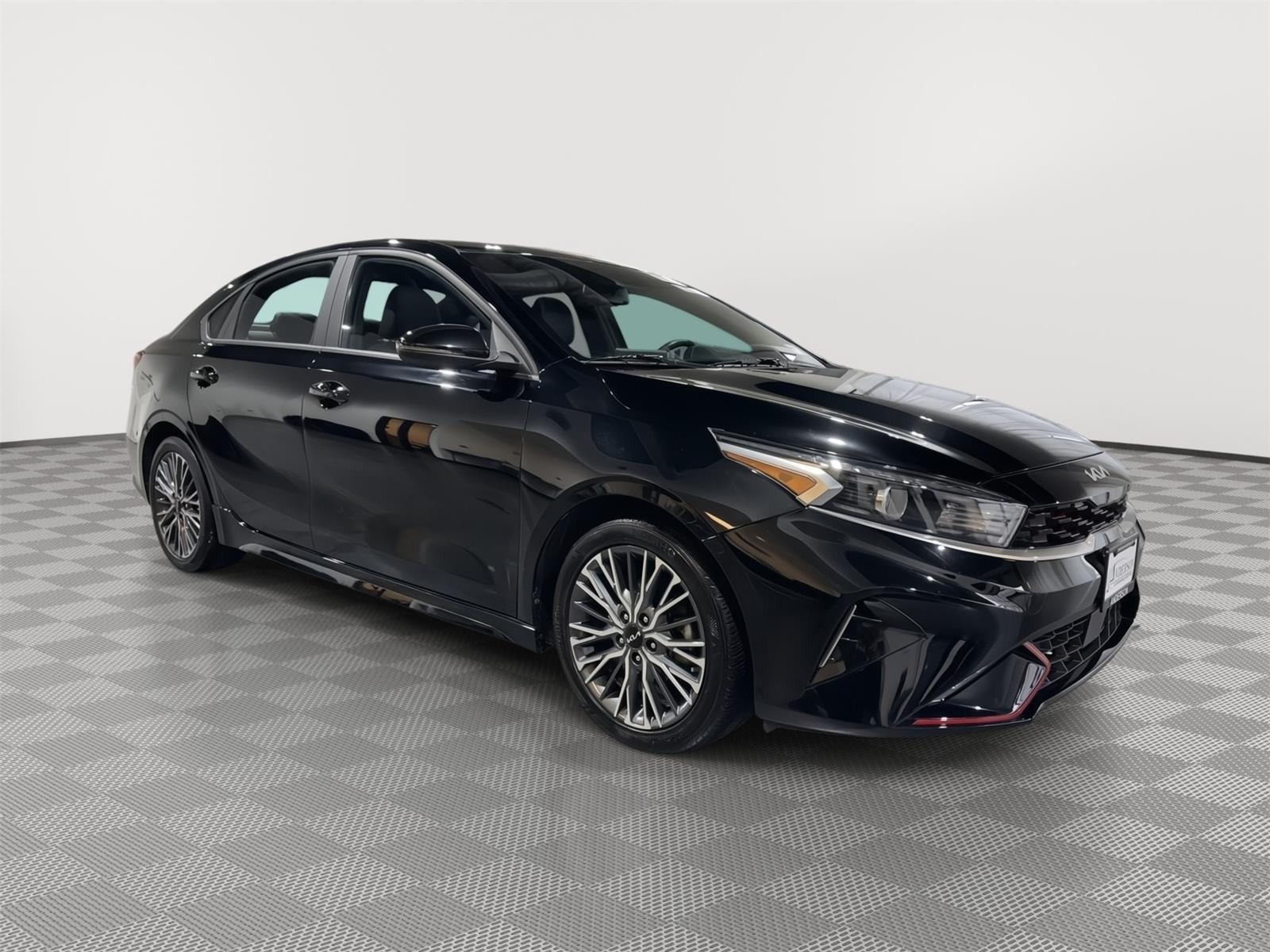 Vehicle photo 6