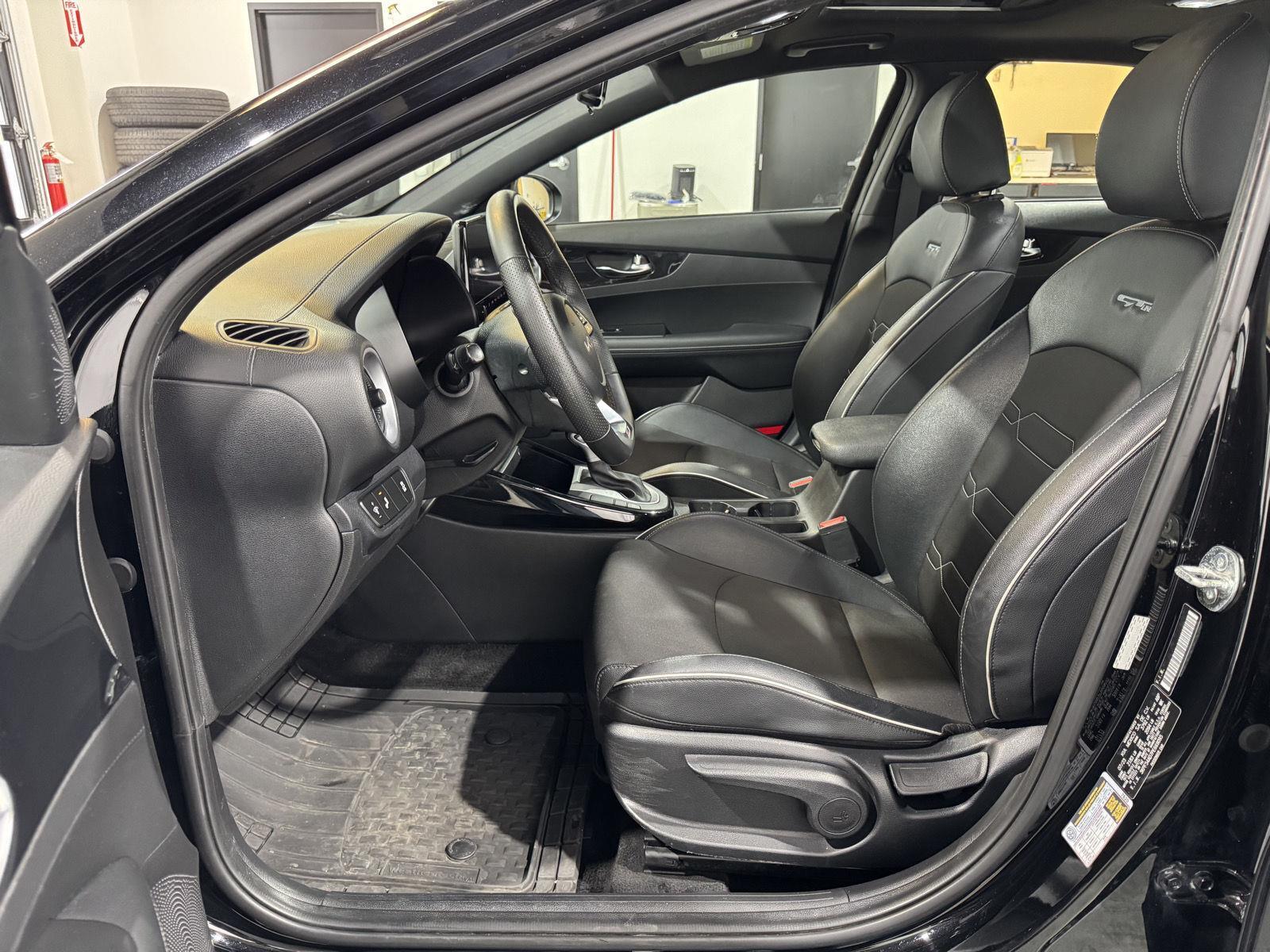 Vehicle photo 20