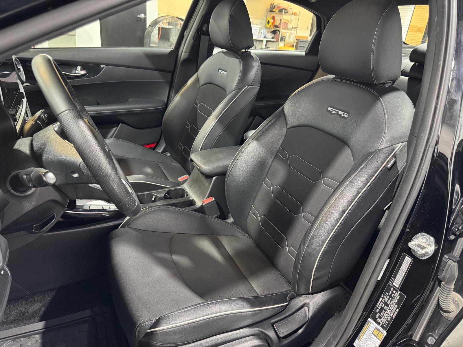 Vehicle photo 21