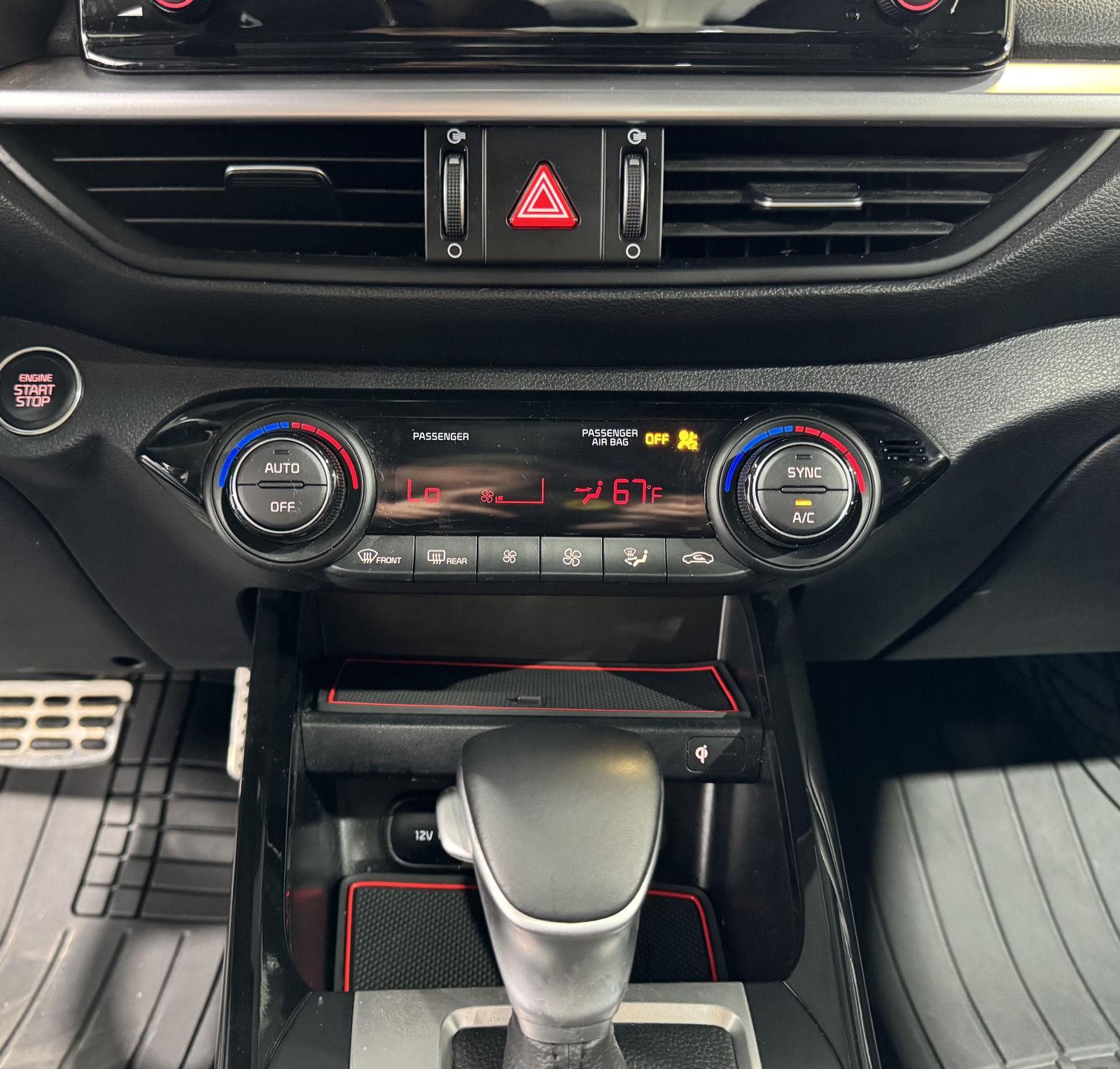 Vehicle photo 37