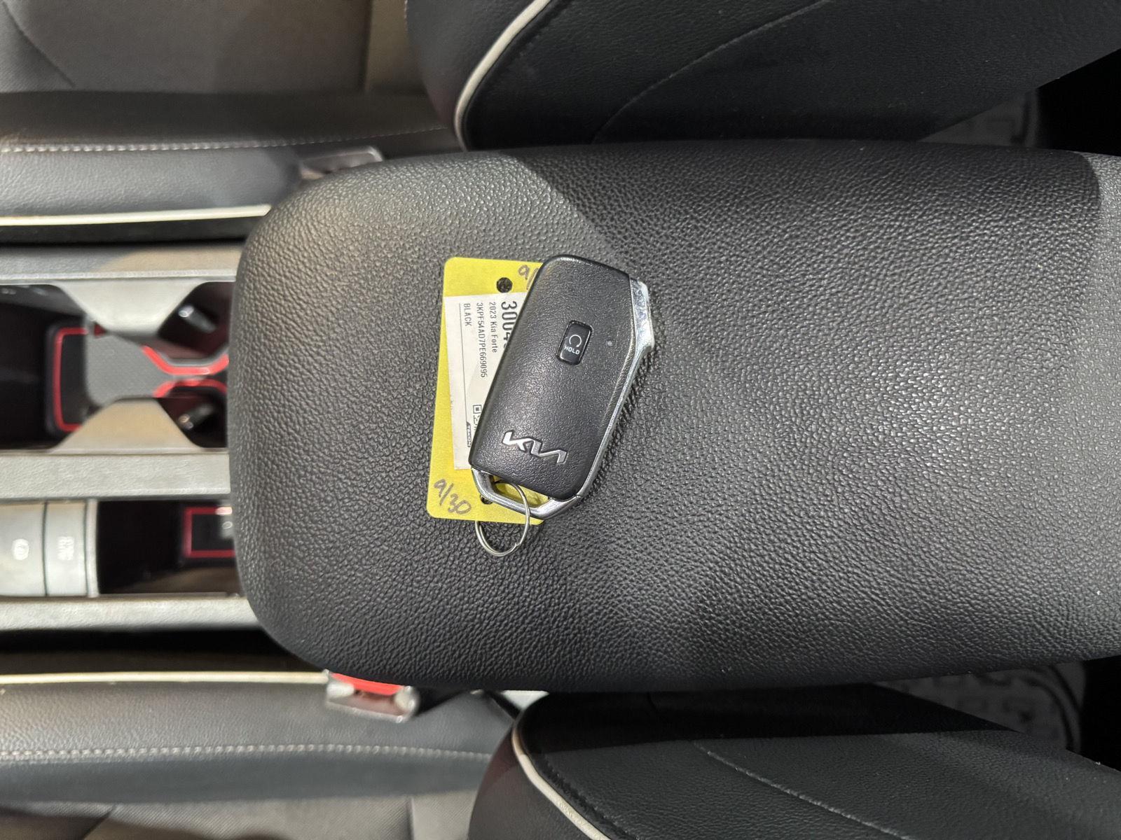 Vehicle photo 46