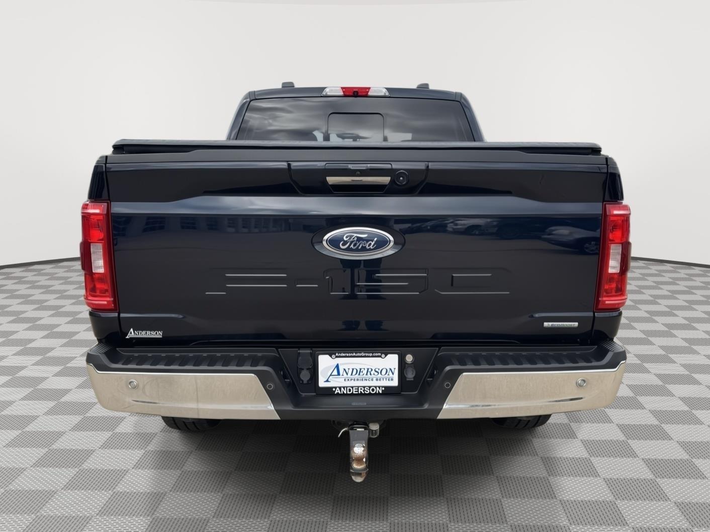 Vehicle photo 8