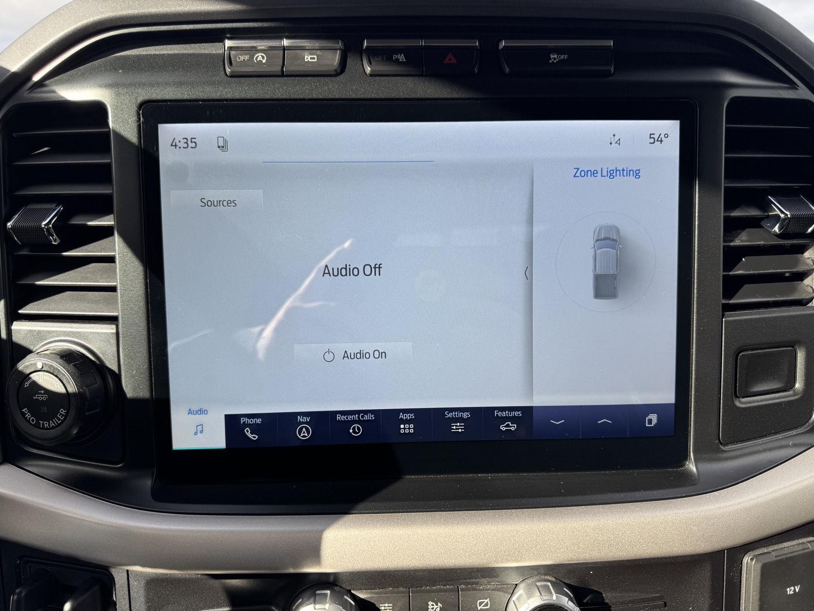 Vehicle photo 25
