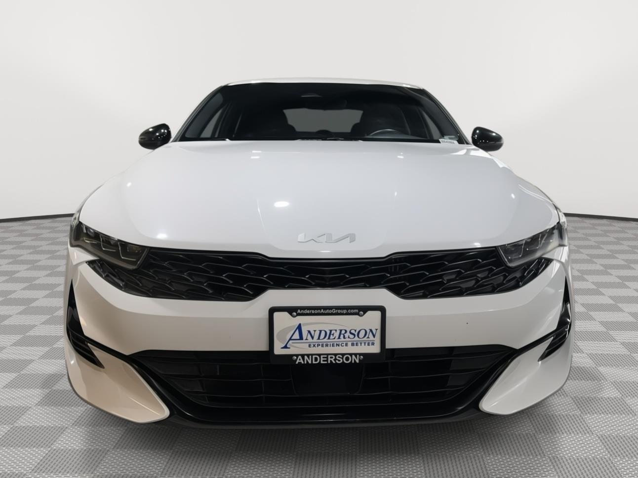 Vehicle photo 5