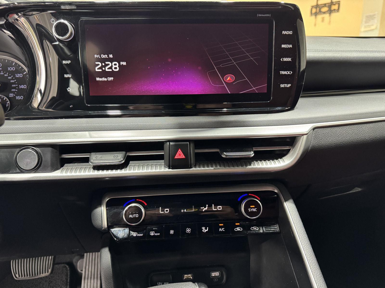 Vehicle photo 35
