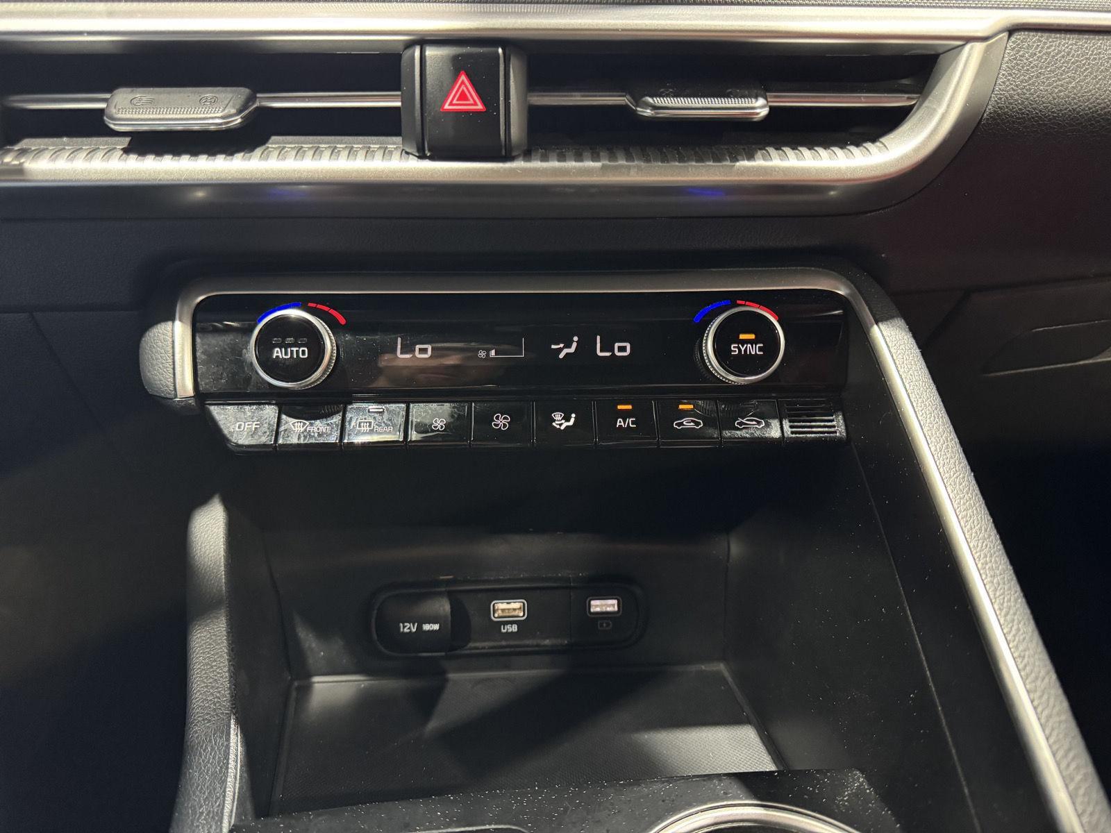 Vehicle photo 38
