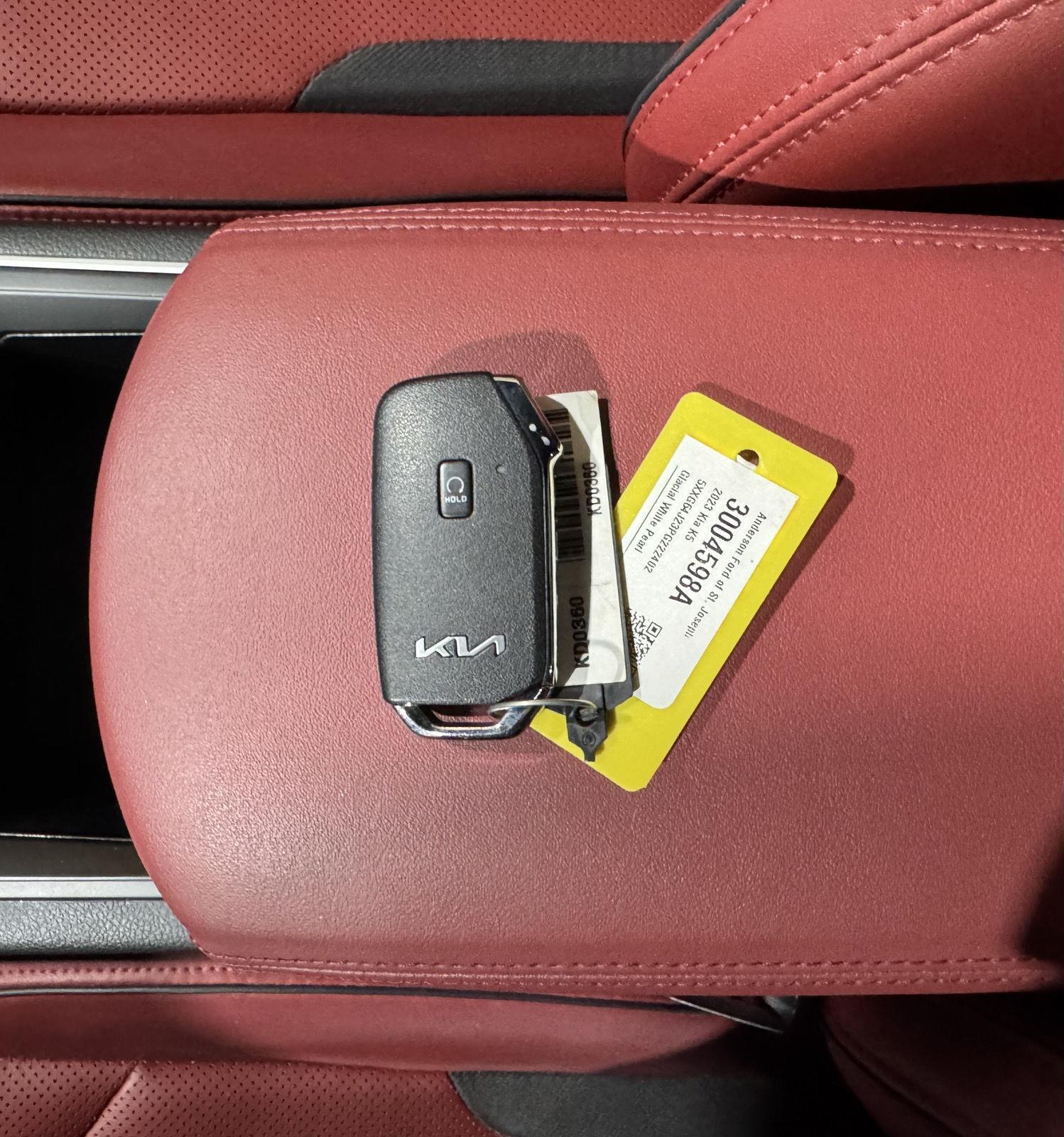 Vehicle photo 47