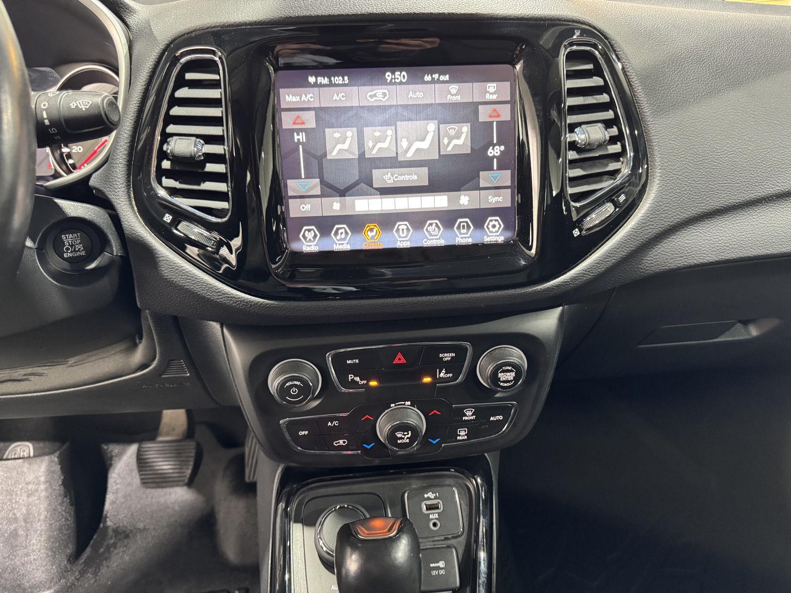 Vehicle photo 36