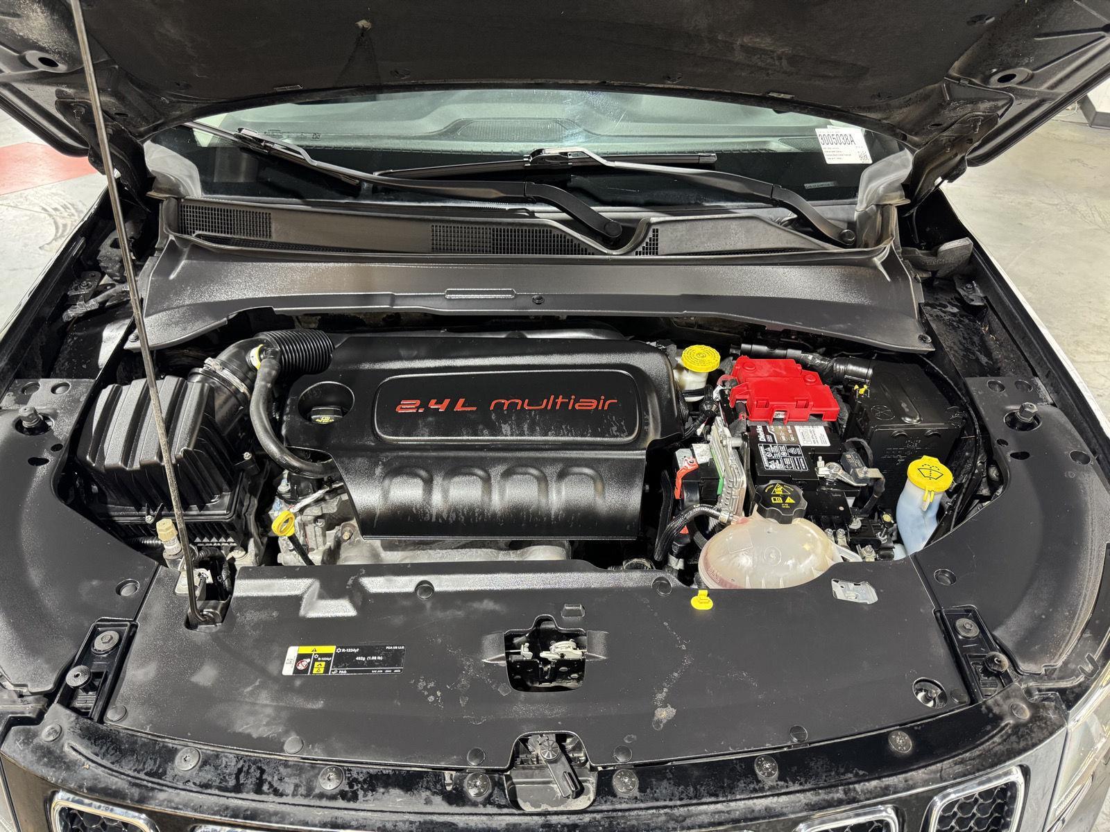 Vehicle photo 45