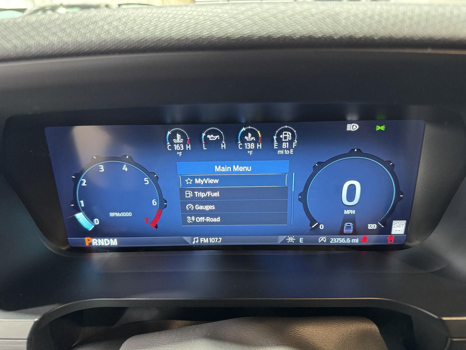 Vehicle photo 3