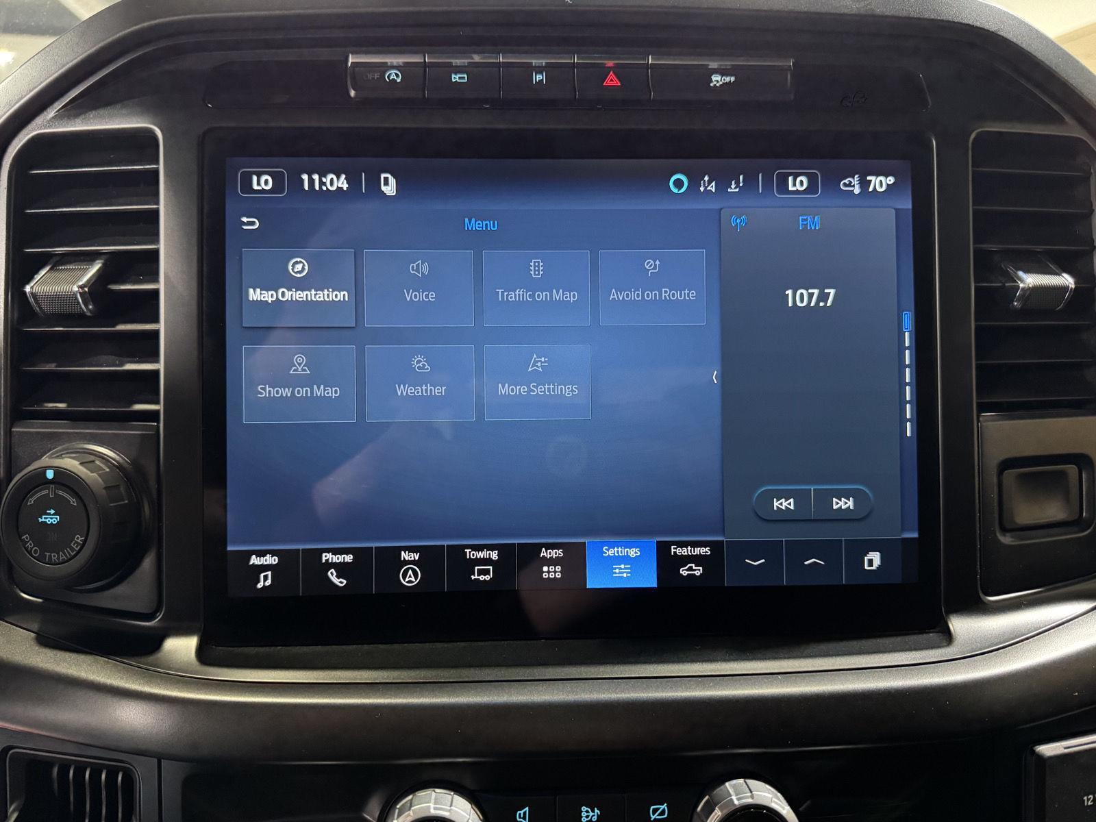 Vehicle photo 32