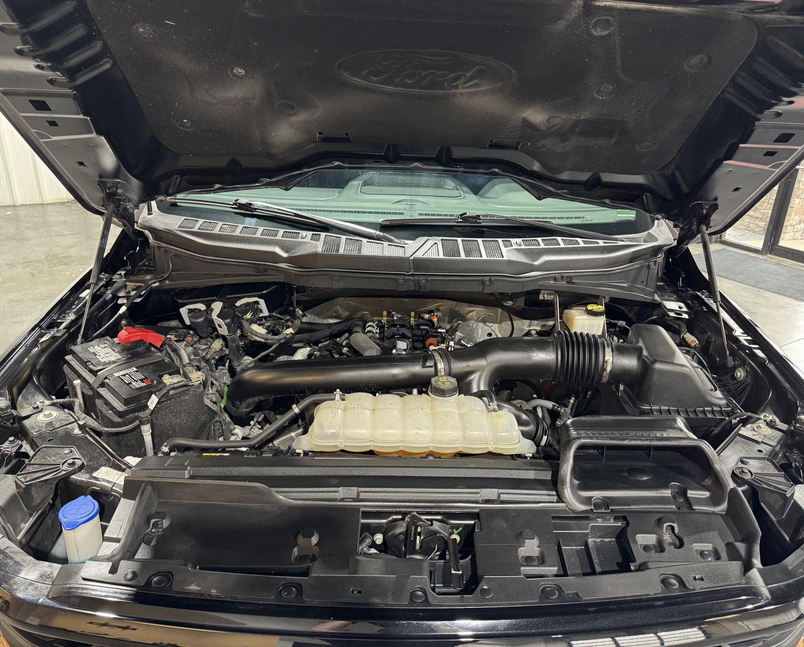 Vehicle photo 42