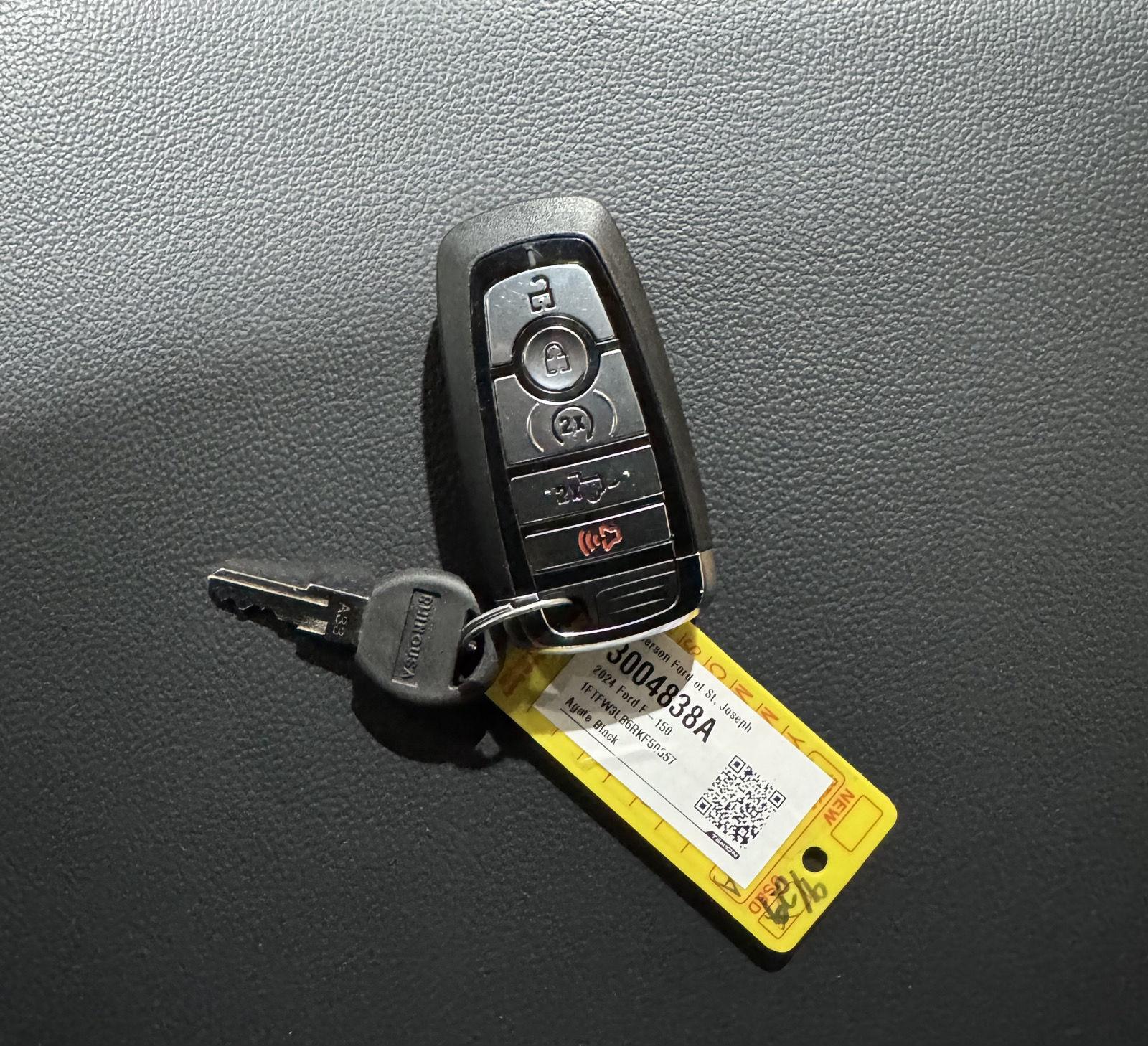 Vehicle photo 47