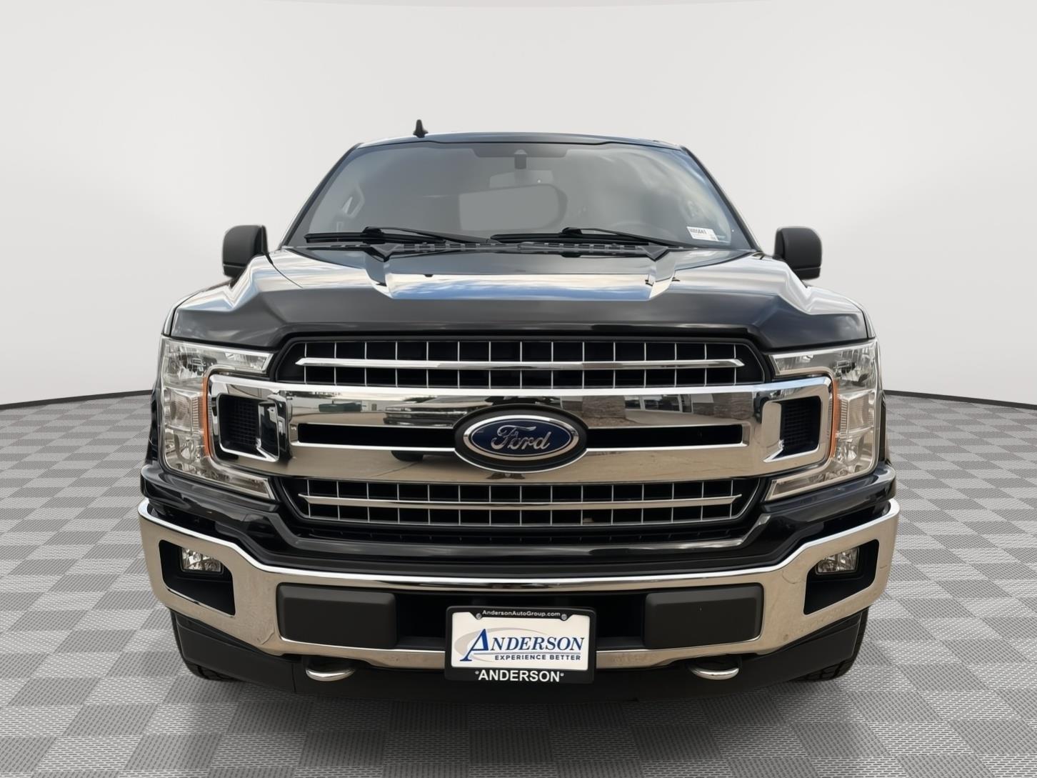 Vehicle photo 5