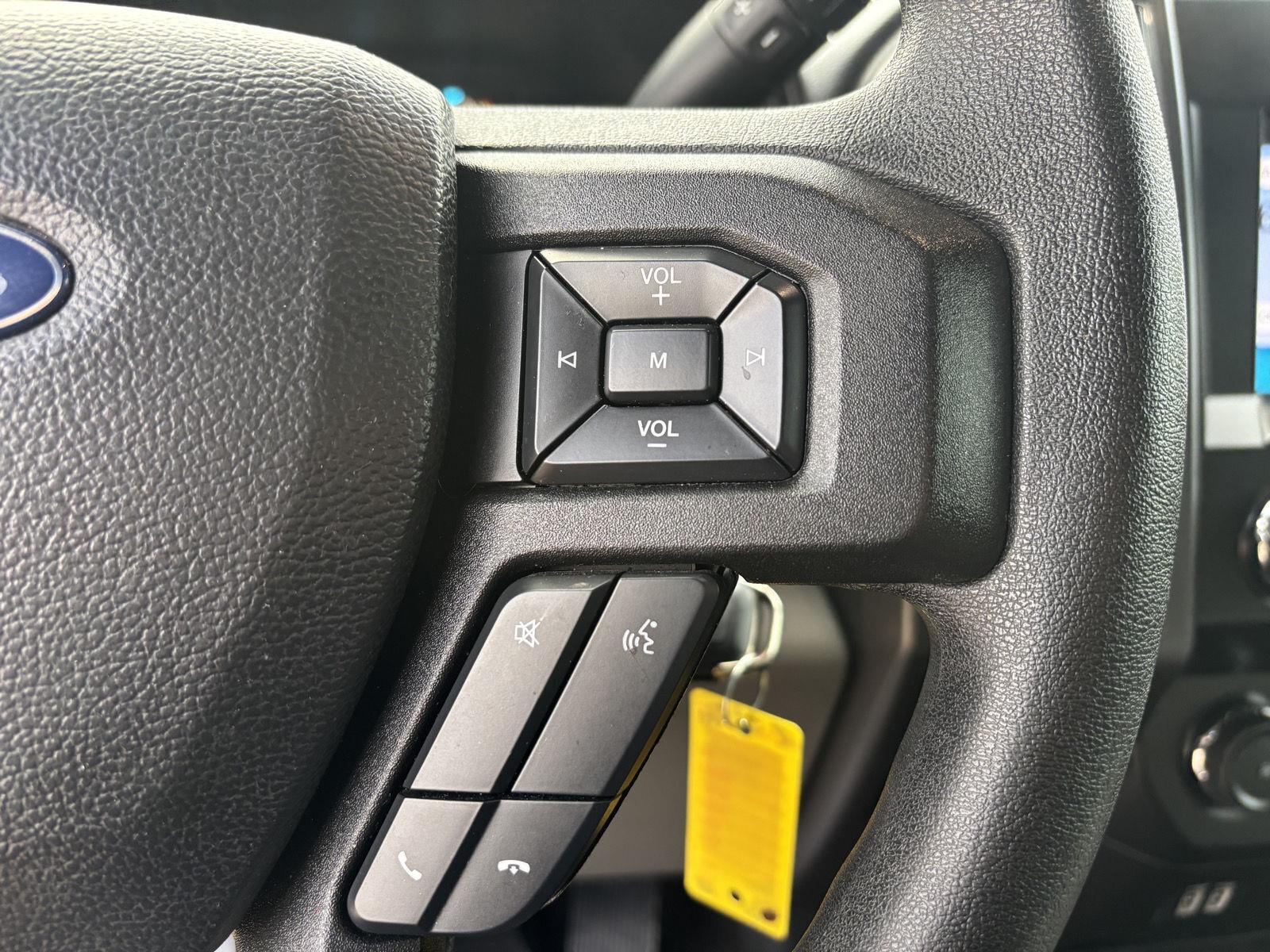 Vehicle photo 20