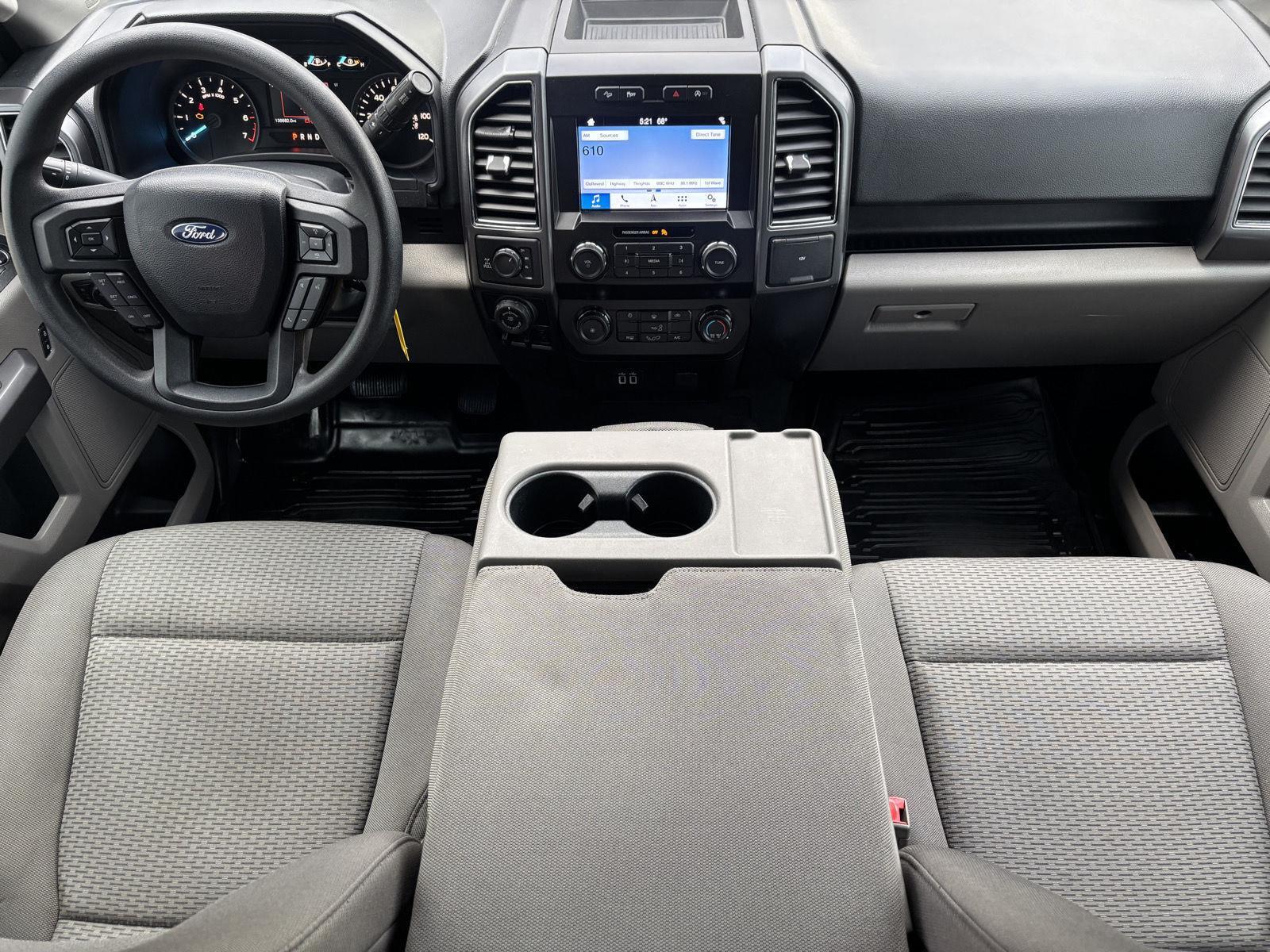 Vehicle photo 30