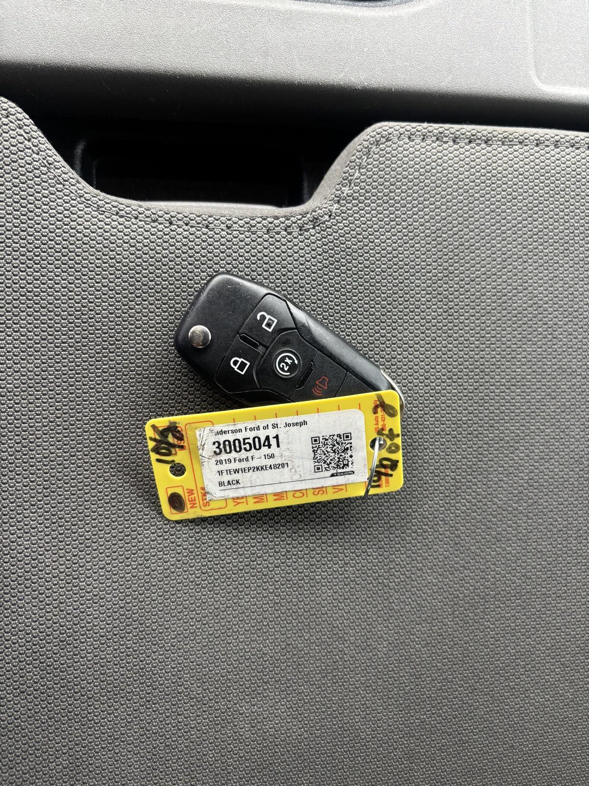 Vehicle photo 39