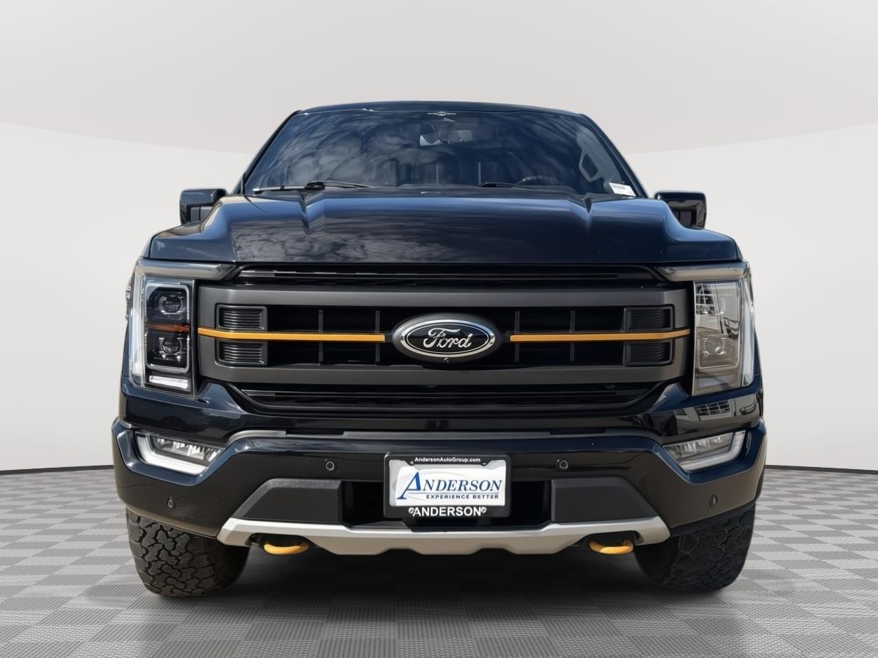Vehicle photo 11