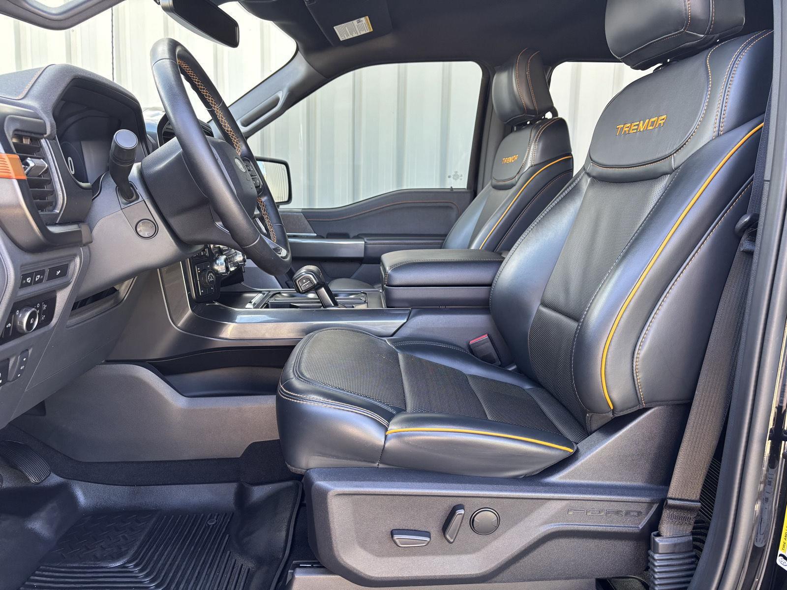 Vehicle photo 21